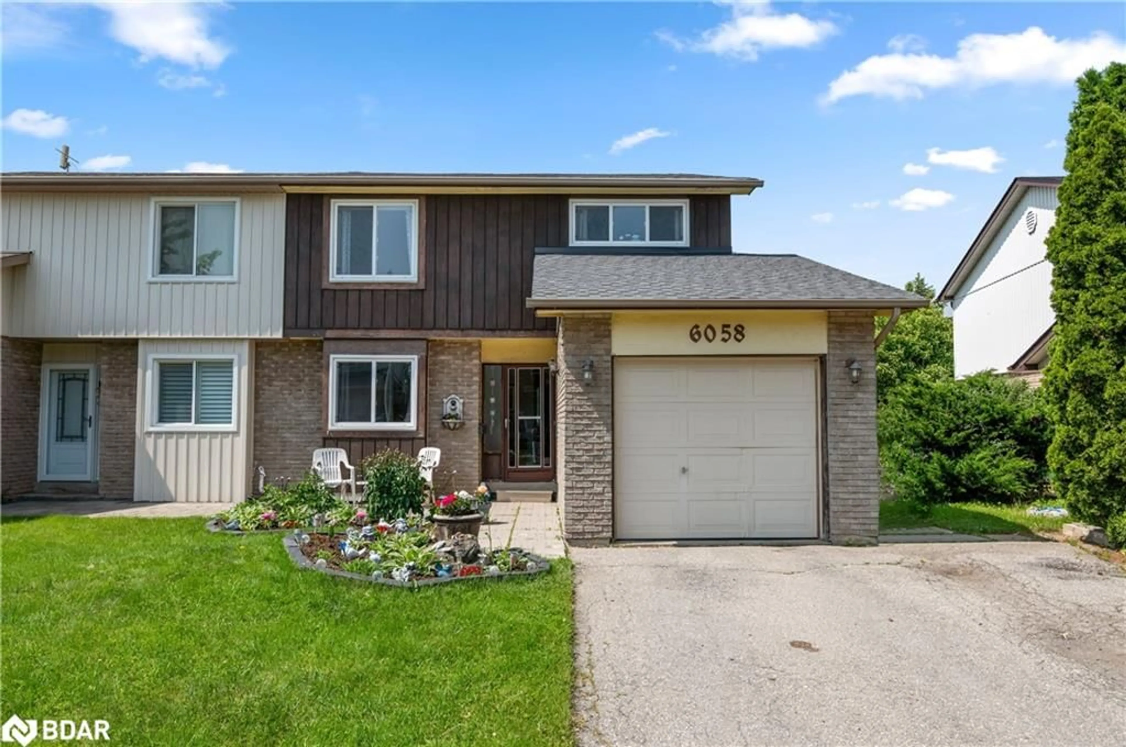 Unknown for 6058 Starfield Cres, Mississauga Ontario L5N 1X1