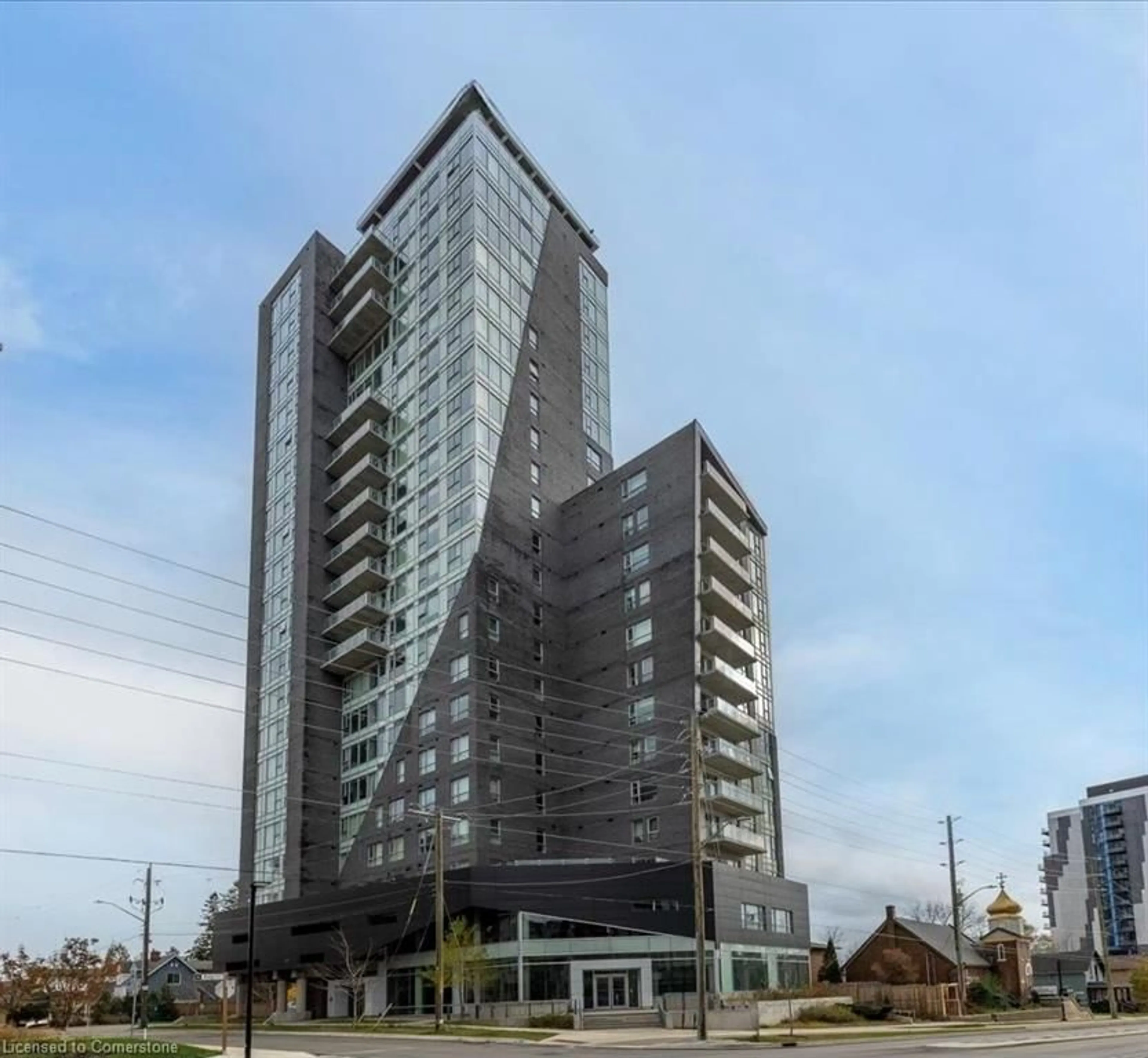 Indoor foyer for 158 King St #1105, Waterloo Ontario N2J 2Y2