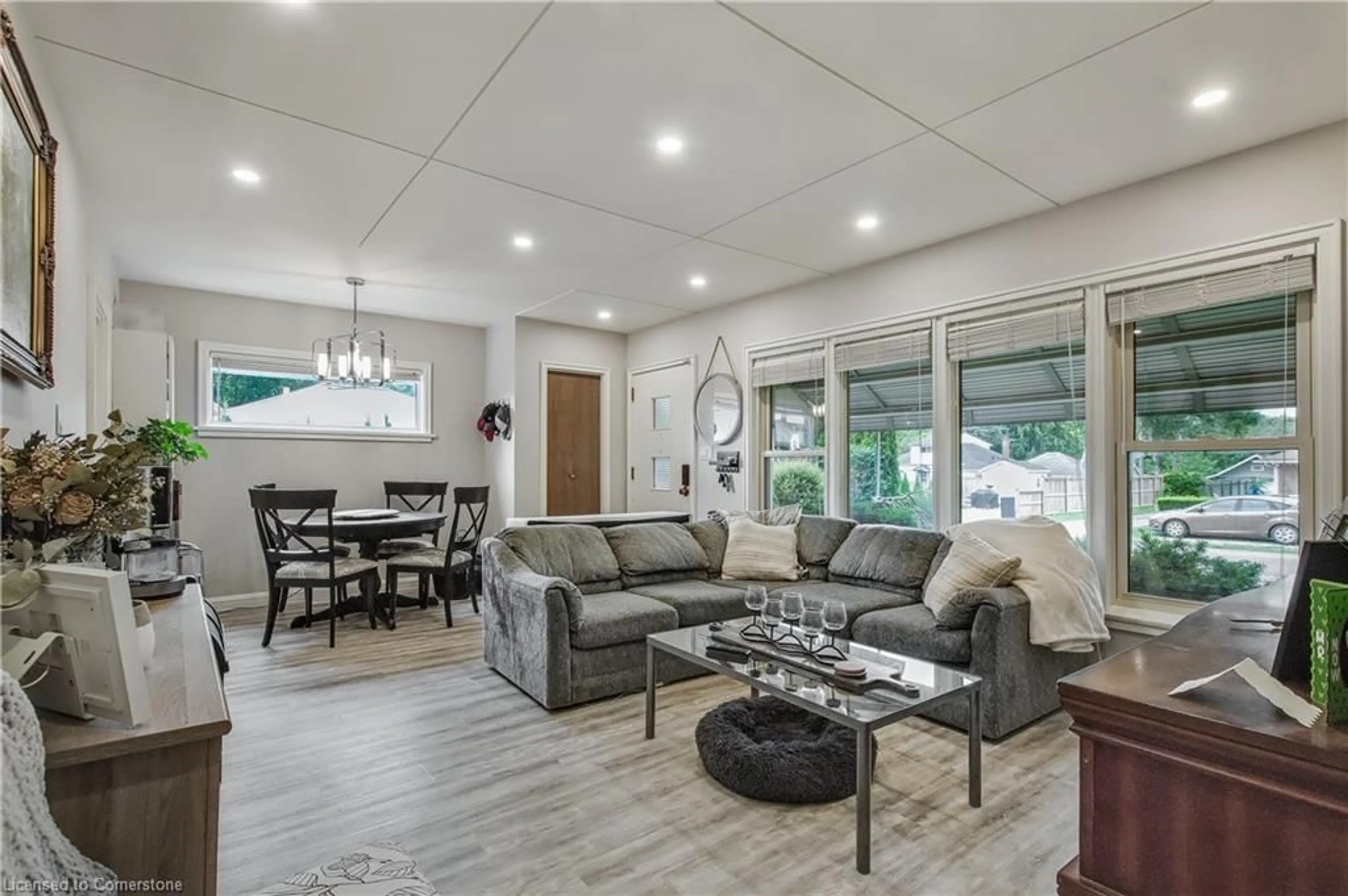 Living room with furniture, unknown for 5 Pinehurst Ave, Simcoe Ontario N3Y 3T5