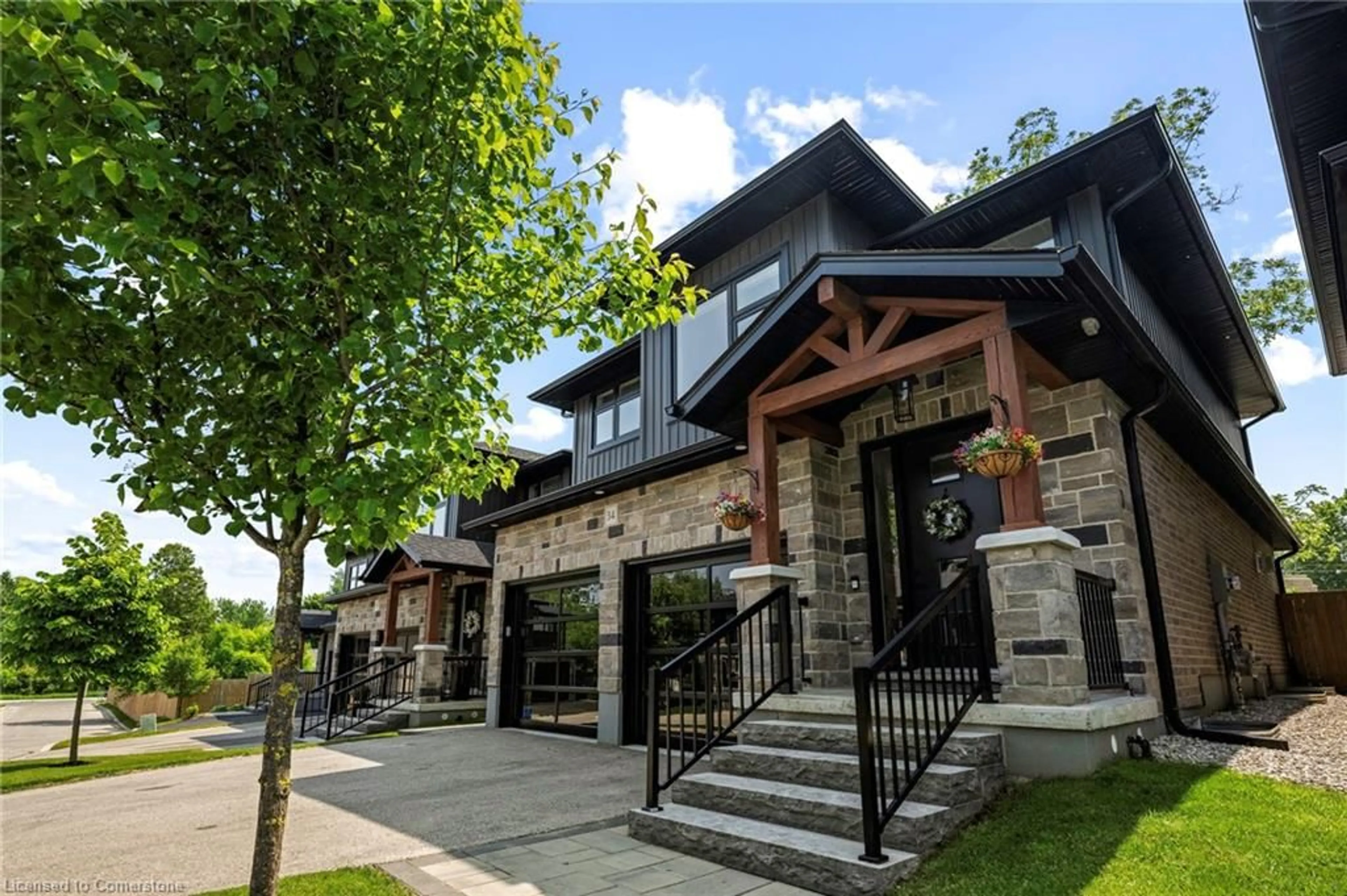 Patio, unknown for 34 Creekside Terrace Private, Fergus Ontario N1M 0H4