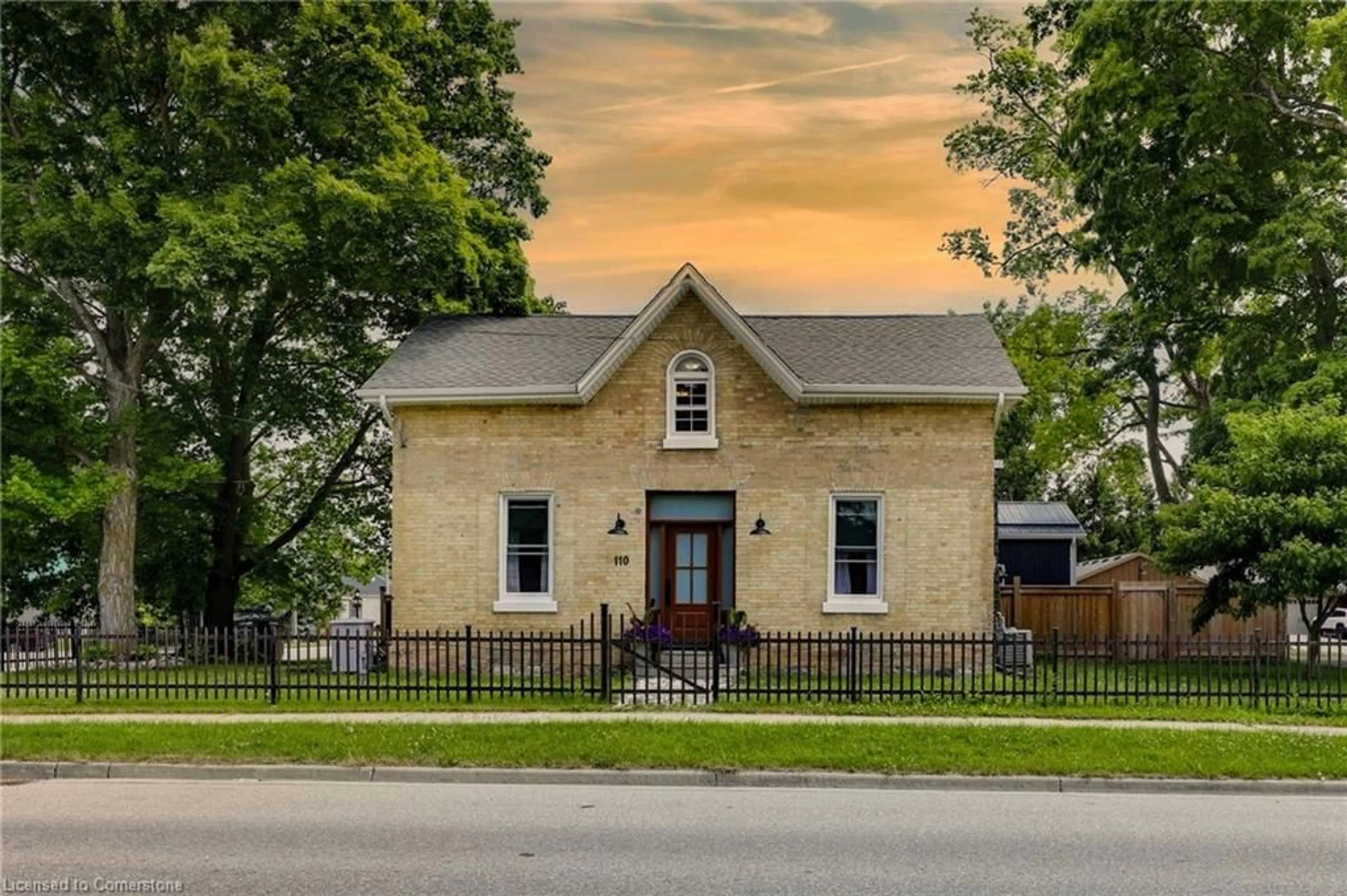 Home with brick exterior material, building for 110 Huron St, Embro Ontario N0J 1J0