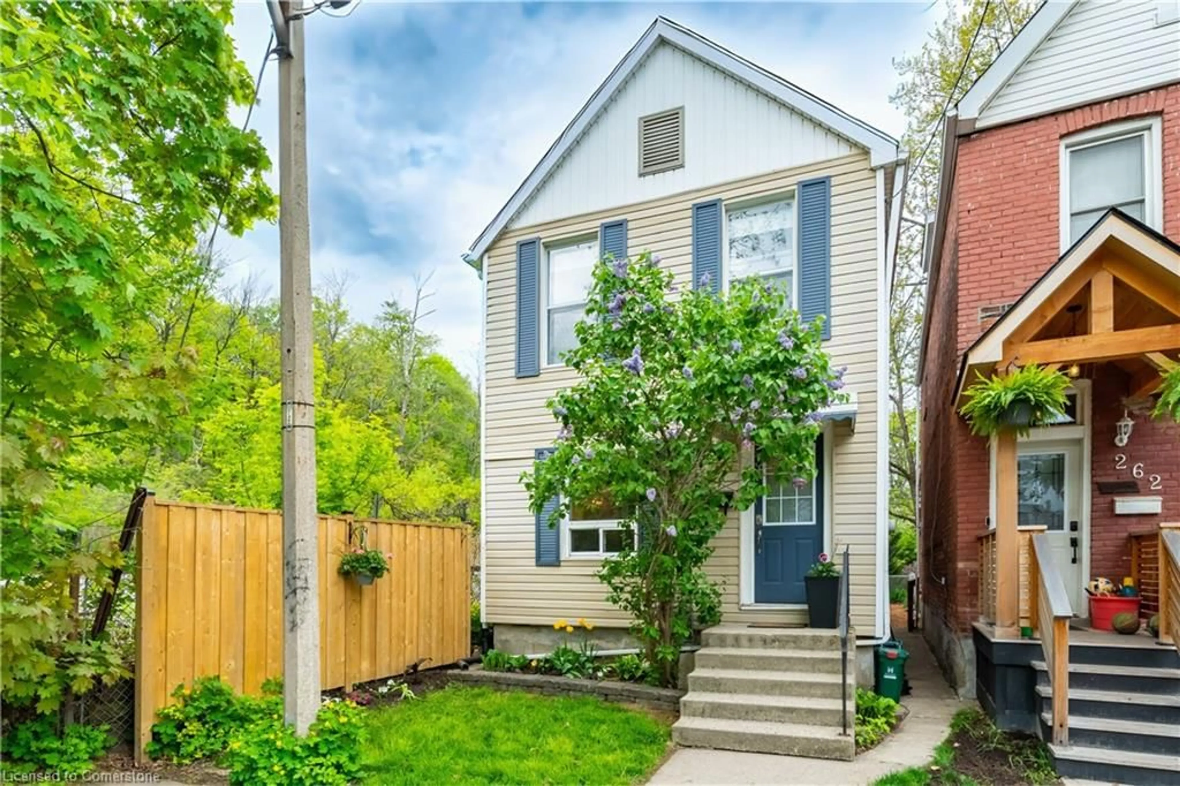 Home with brick exterior material, street for 264 Holton Ave, Hamilton Ontario L8M 2L9