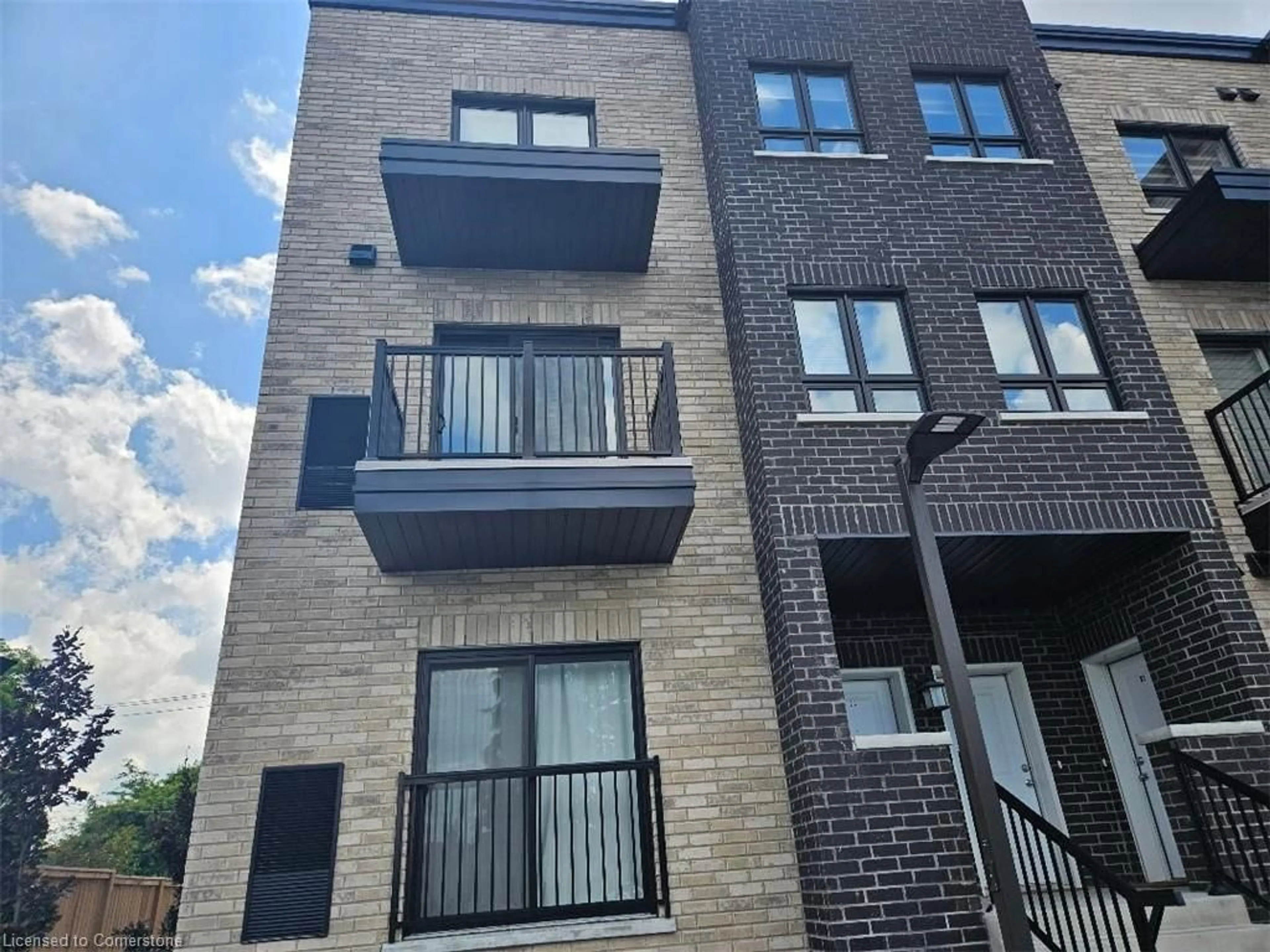 Home with brick exterior material, unknown for 600 Victoria St #23, Kitchener Ontario N2M 0C3
