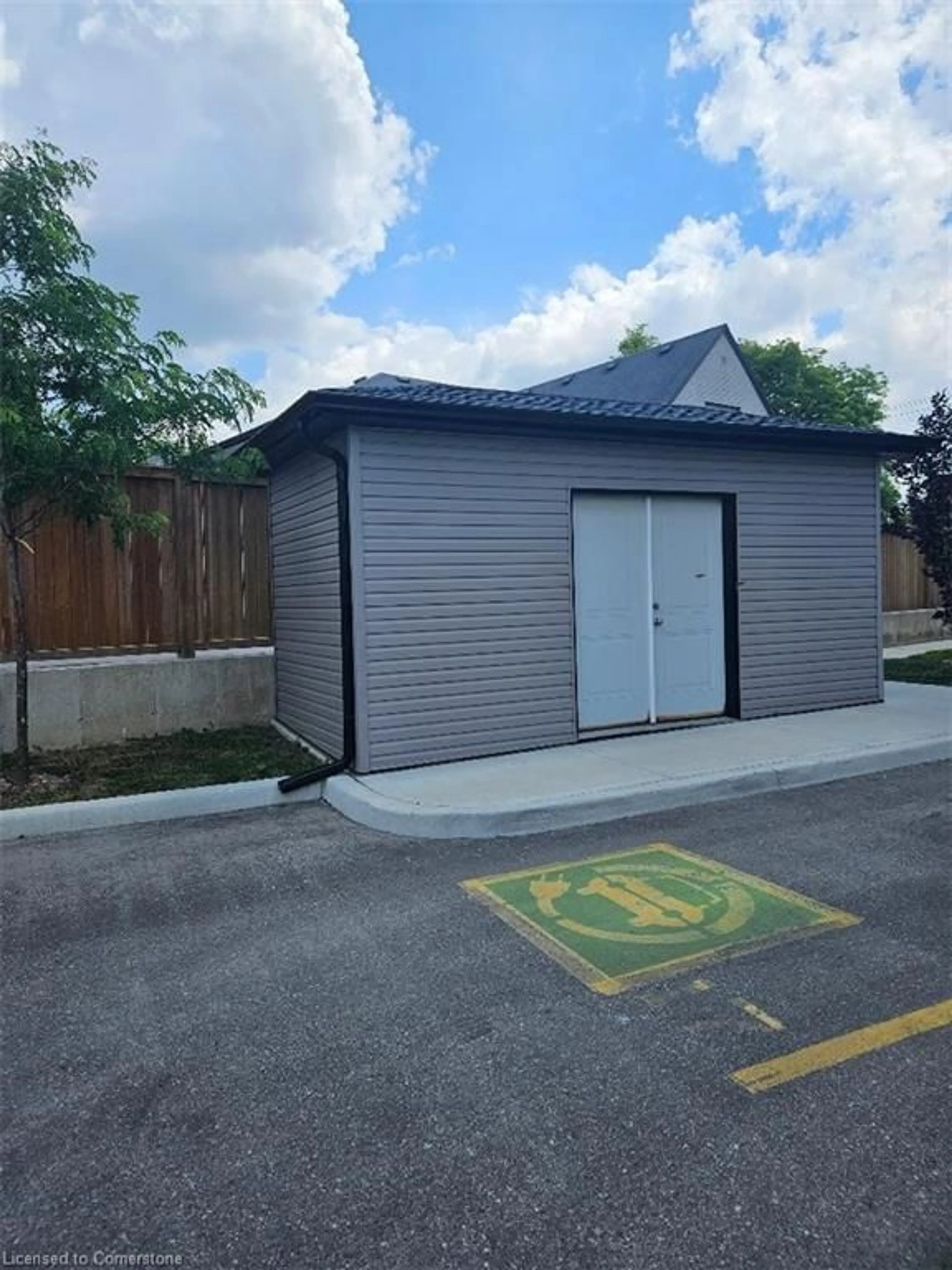Shed for 600 Victoria St #23, Kitchener Ontario N2M 0C3