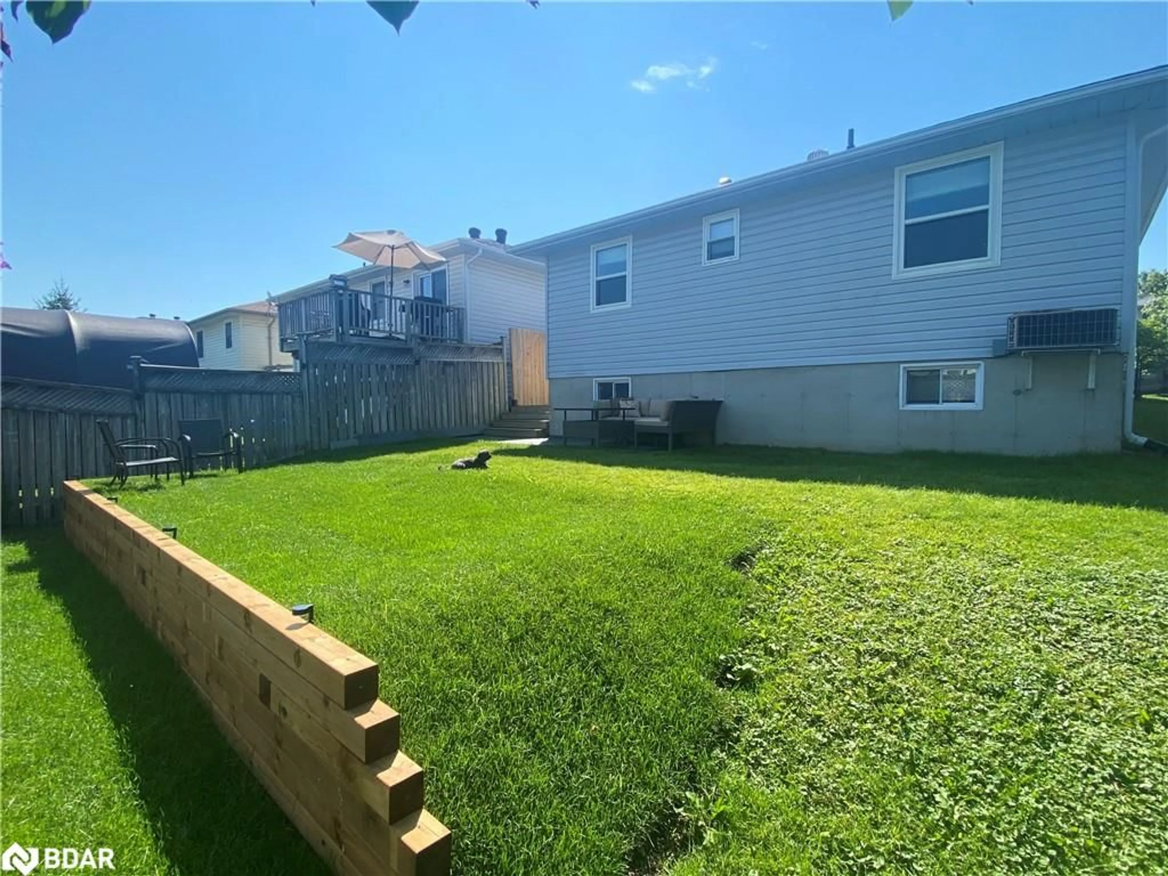 Unknown for 28 Courtney Cres, Orillia Ontario L3V 7Y2
