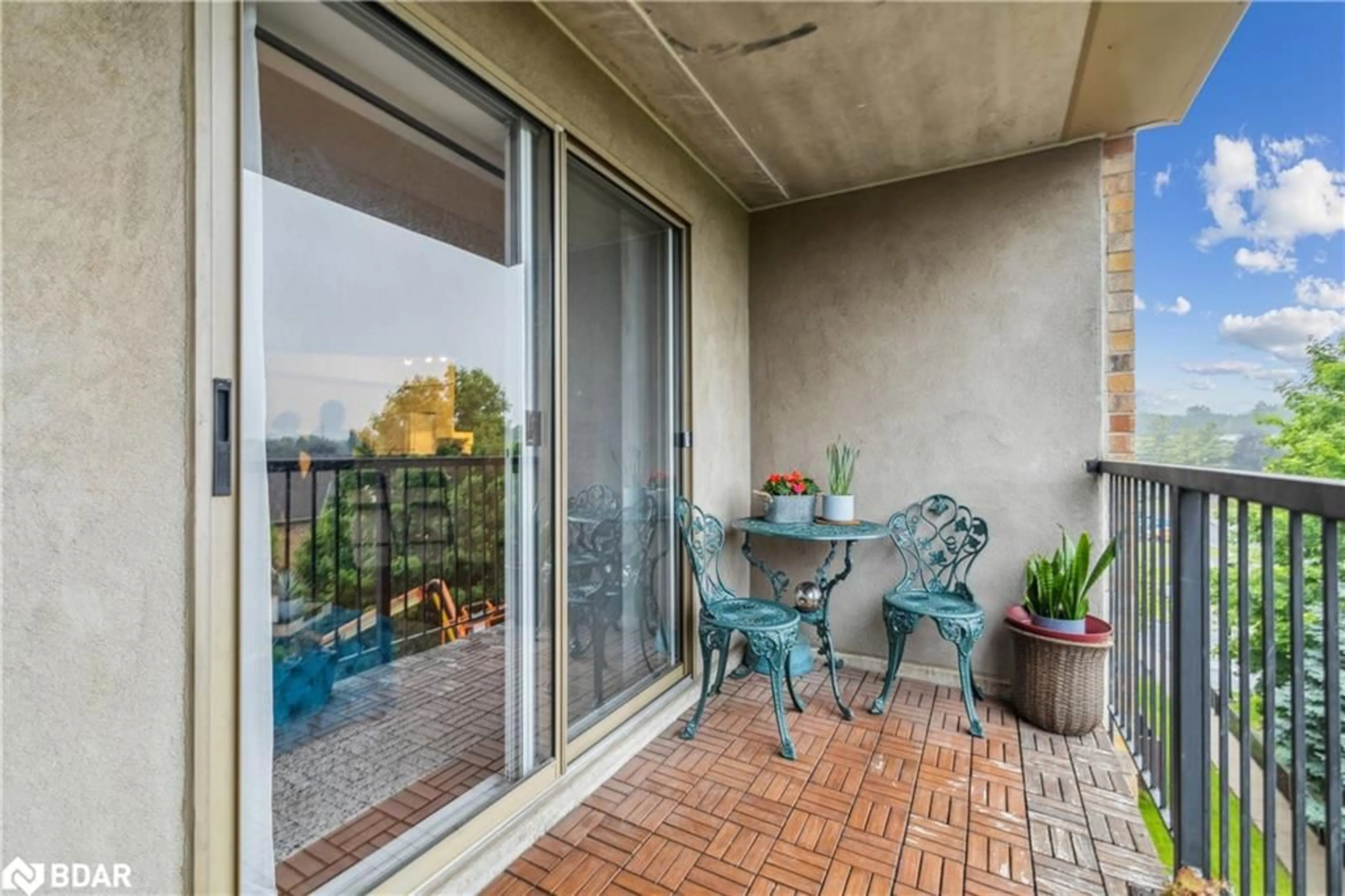 Patio, water/lake/river/ocean view for 3499 Upper Middle Rd #406, Burlington Ontario L7M 4M7