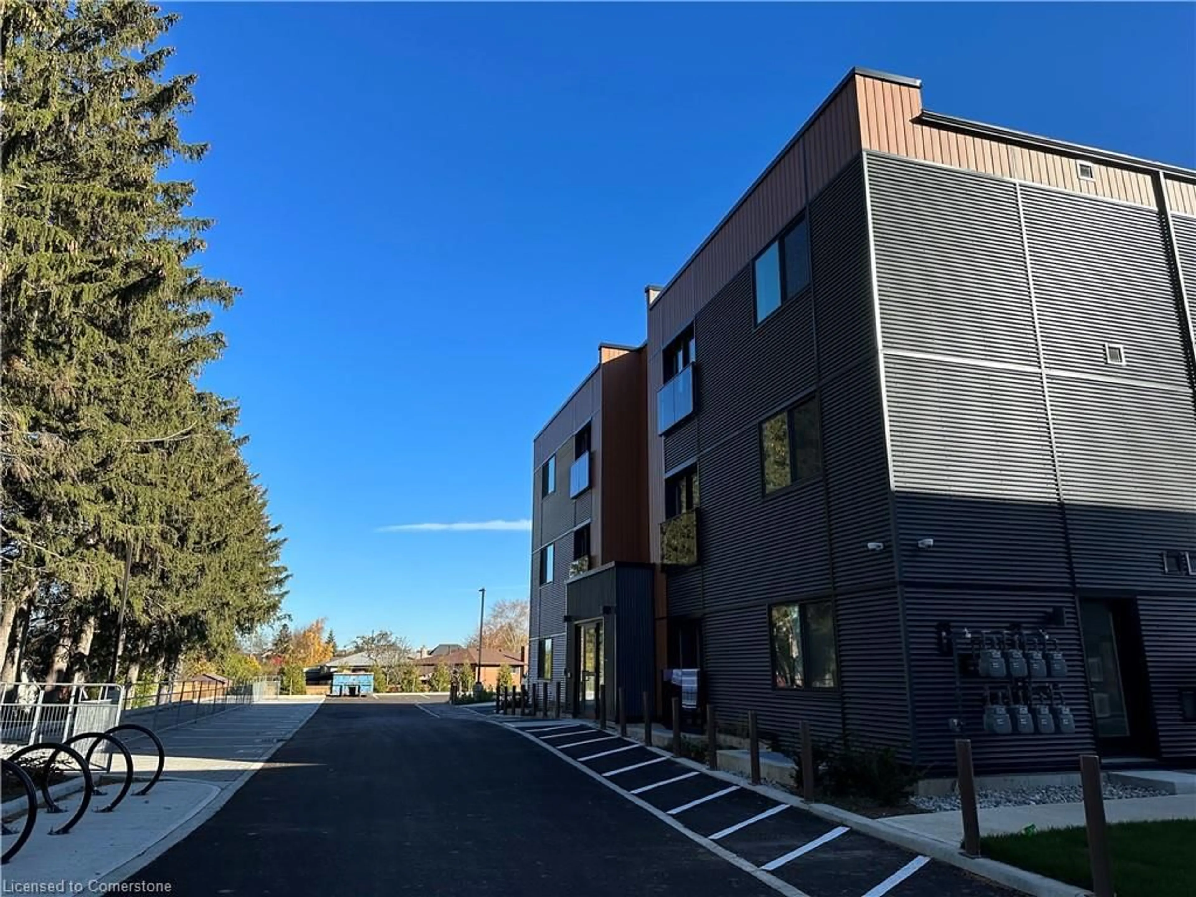 Unknown for 259 King St #2D, Stoney Creek Ontario L8G 1M1