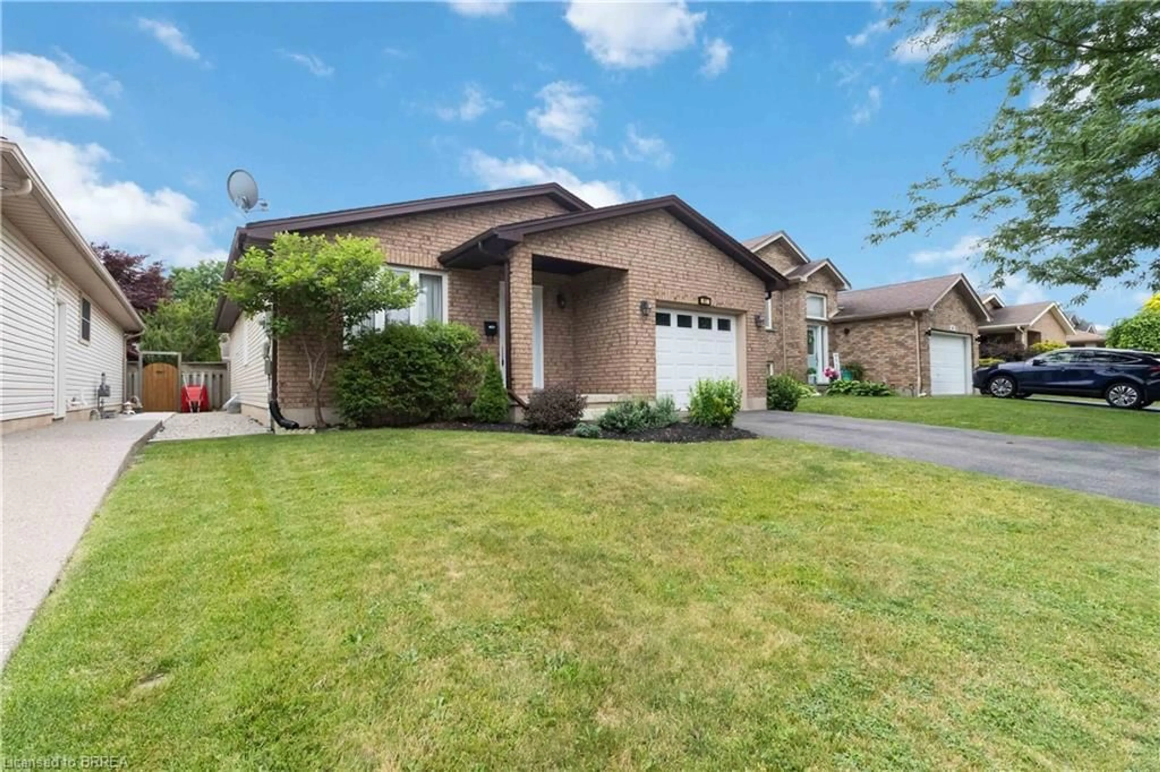 Unknown for 61 St. Patrick's Dr, Brantford Ontario N3T 6L4