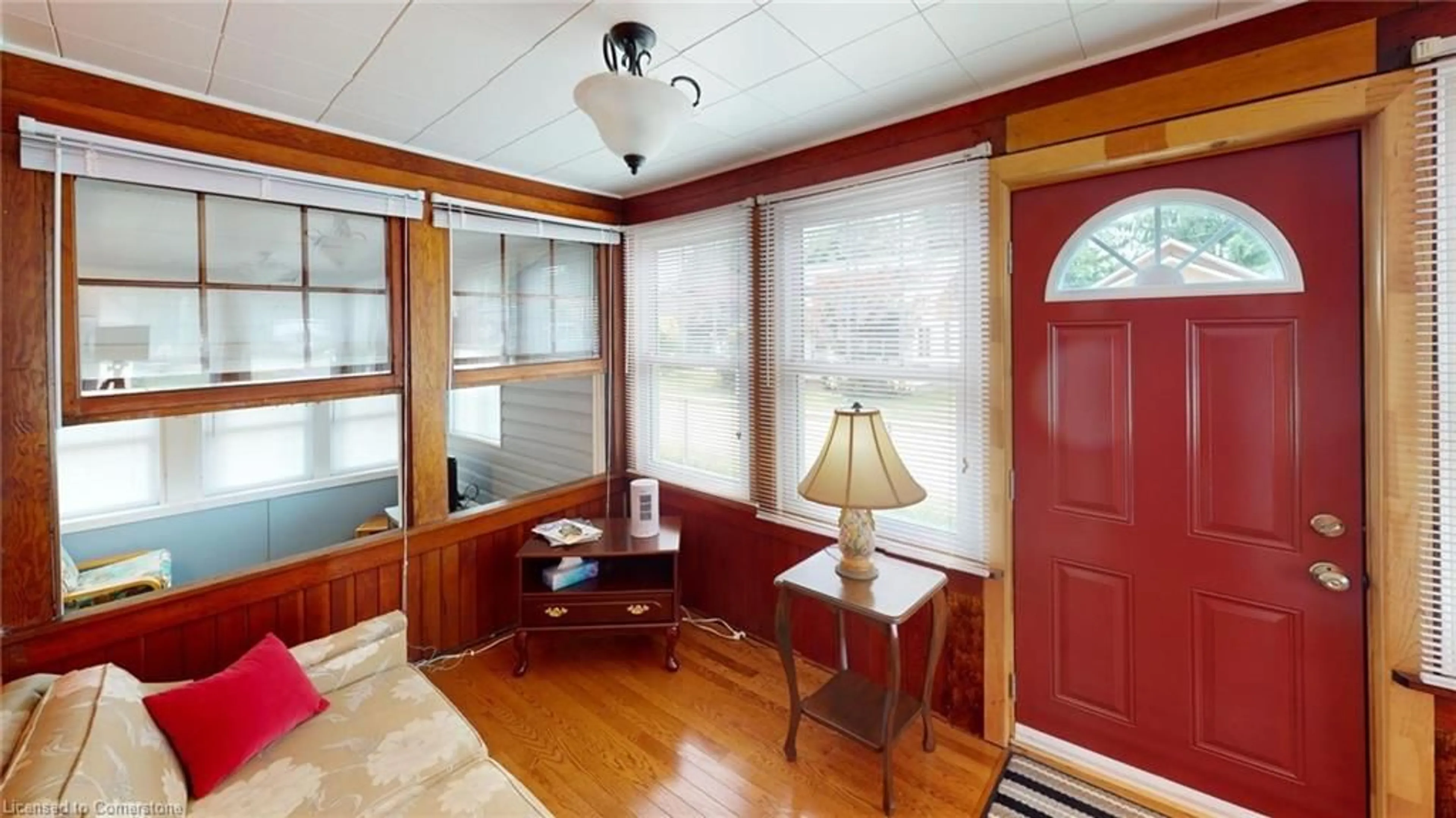 Living room with furniture, wood/laminate floor for 376 Oakwood Ave, Crystal Beach Ontario L0S 1B0