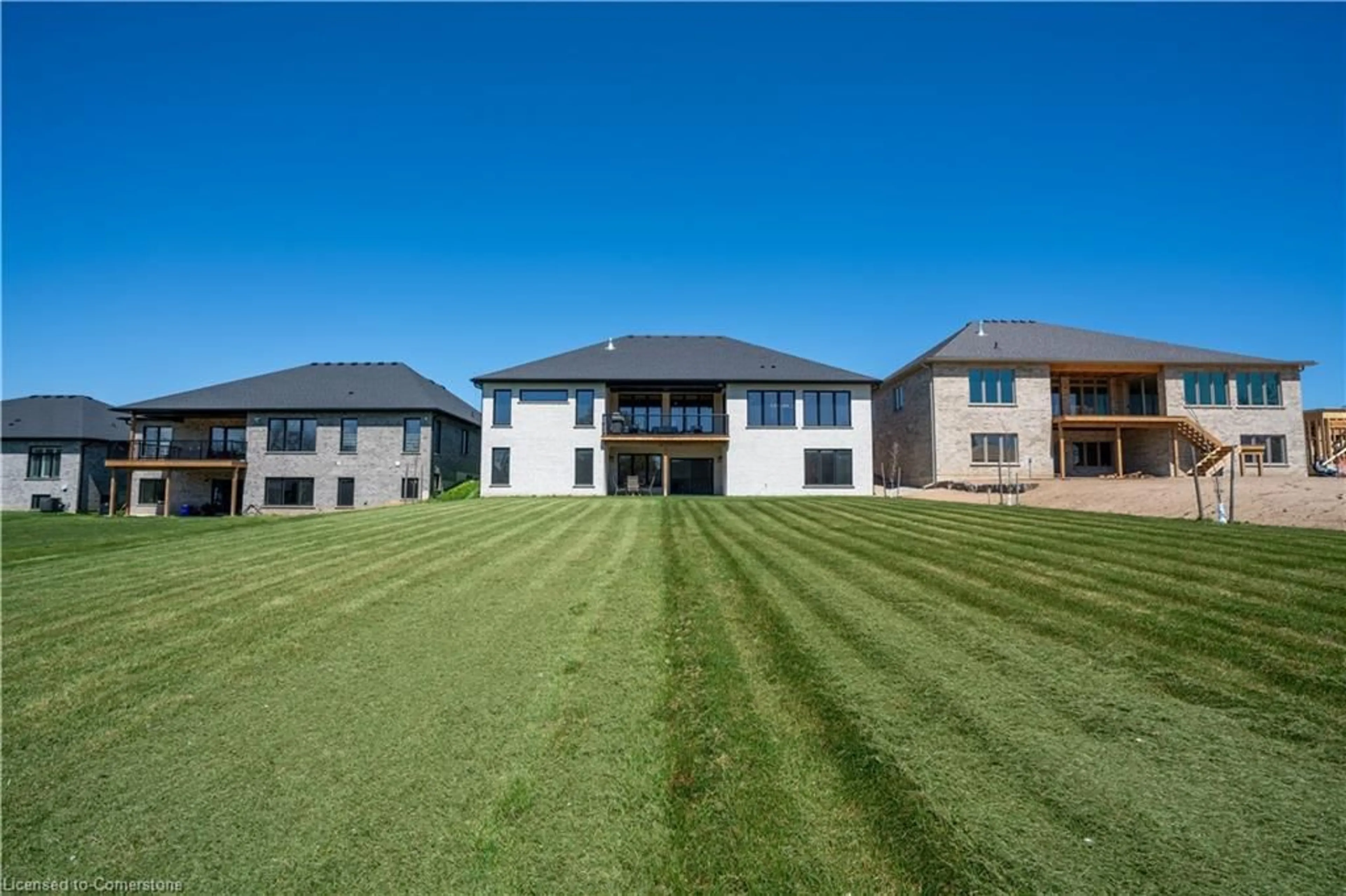 A pic from outside/outdoor area/front of a property/back of a property/a pic from drone, building for 15 Hudson Dr, Brantford Ontario N3T 0V6