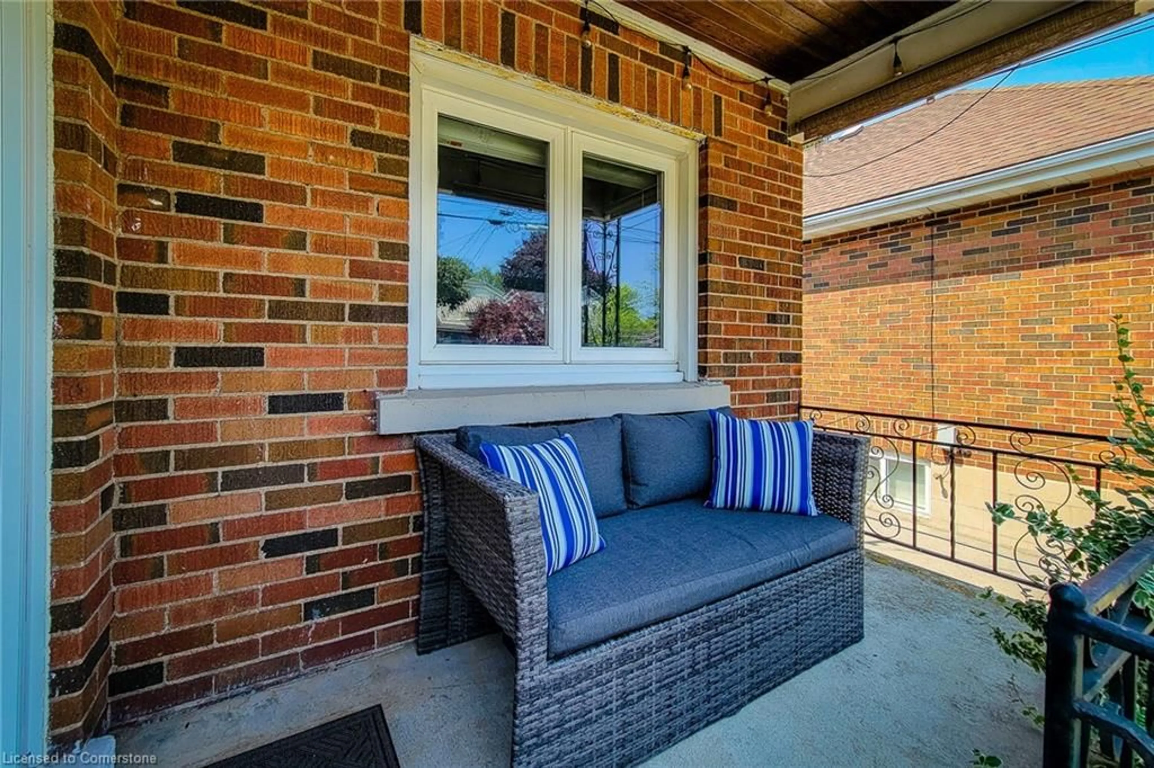 Patio, water/lake/river/ocean view for 191 Paradise Rd, Hamilton Ontario L8S 3T2