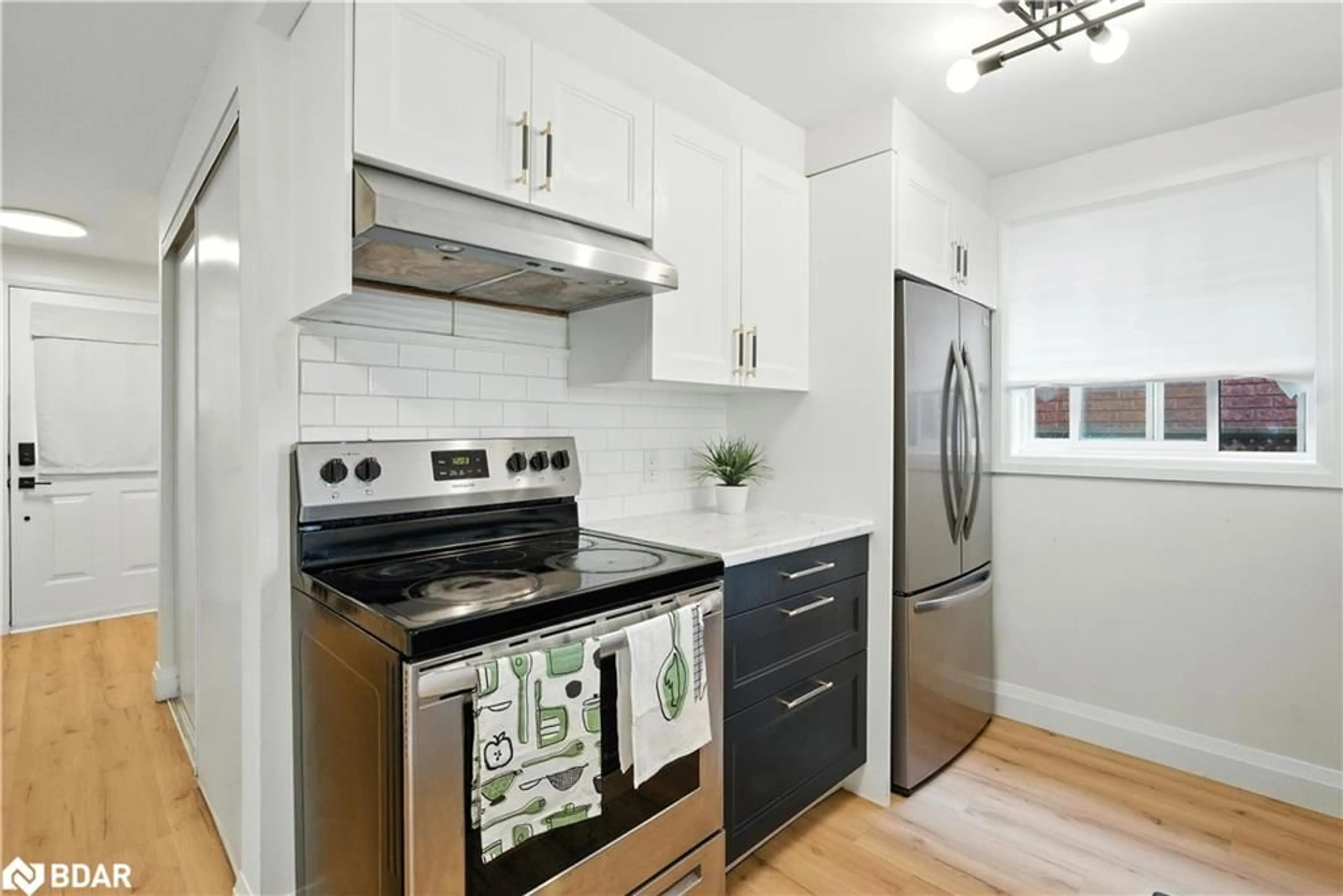 Unknown for 96 Cheltenham Rd, Barrie Ontario L4M 6S7