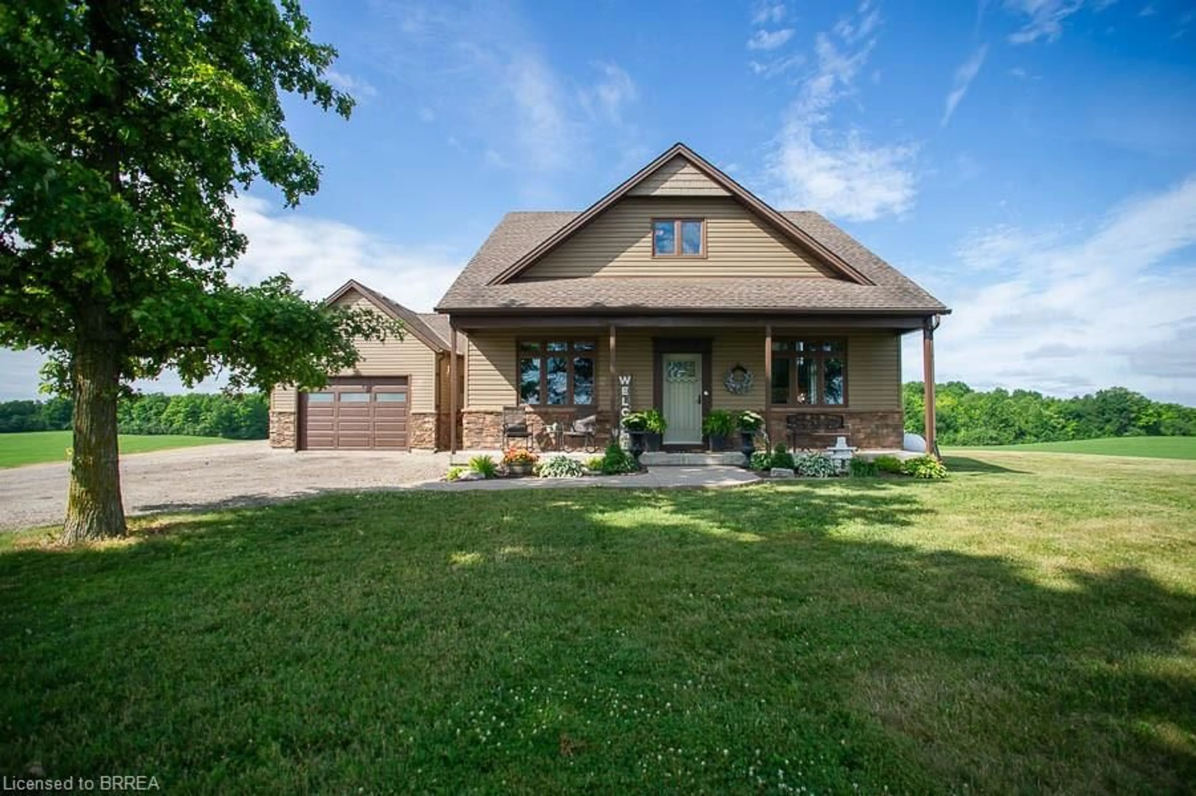 Home with brick exterior material, street for 173 Old Onondaga Rd, Brantford Ontario N3R 0C1