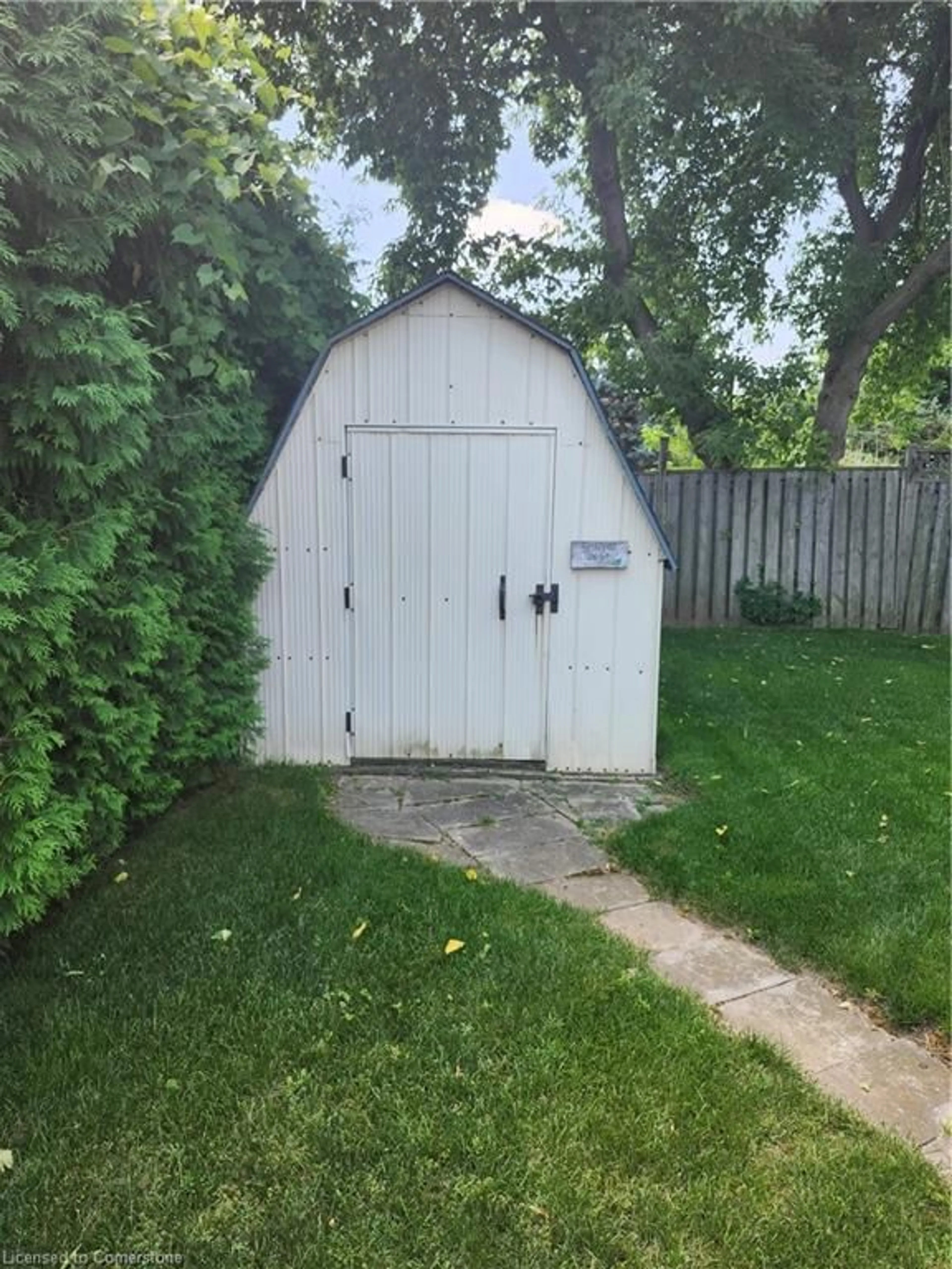 Shed for 17 Stodola Dr, Brantford Ontario N3R 6J4