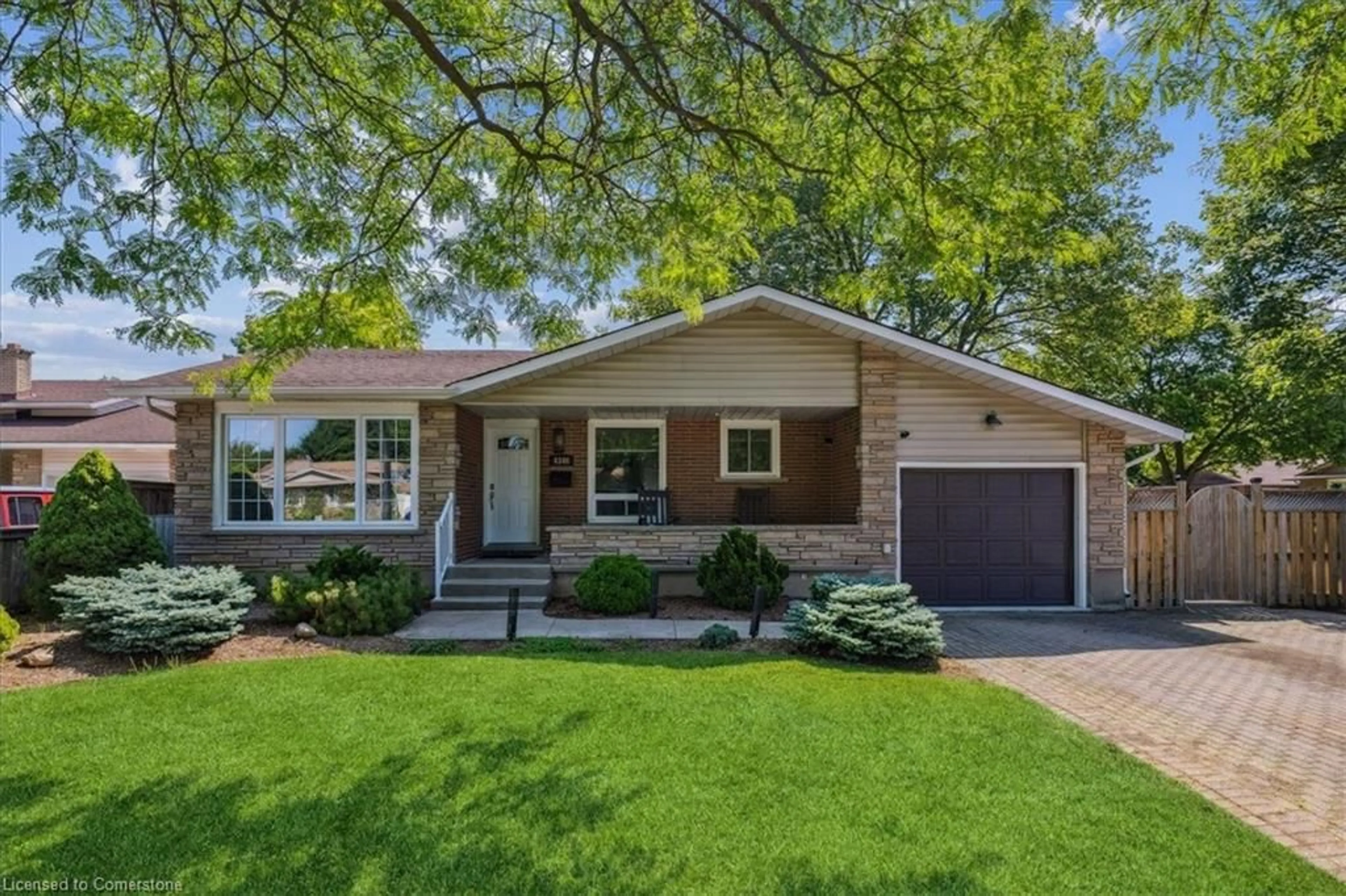 Home with vinyl exterior material, street for 4346 Kilman Pl, Niagara Falls Ontario L2E 6P4