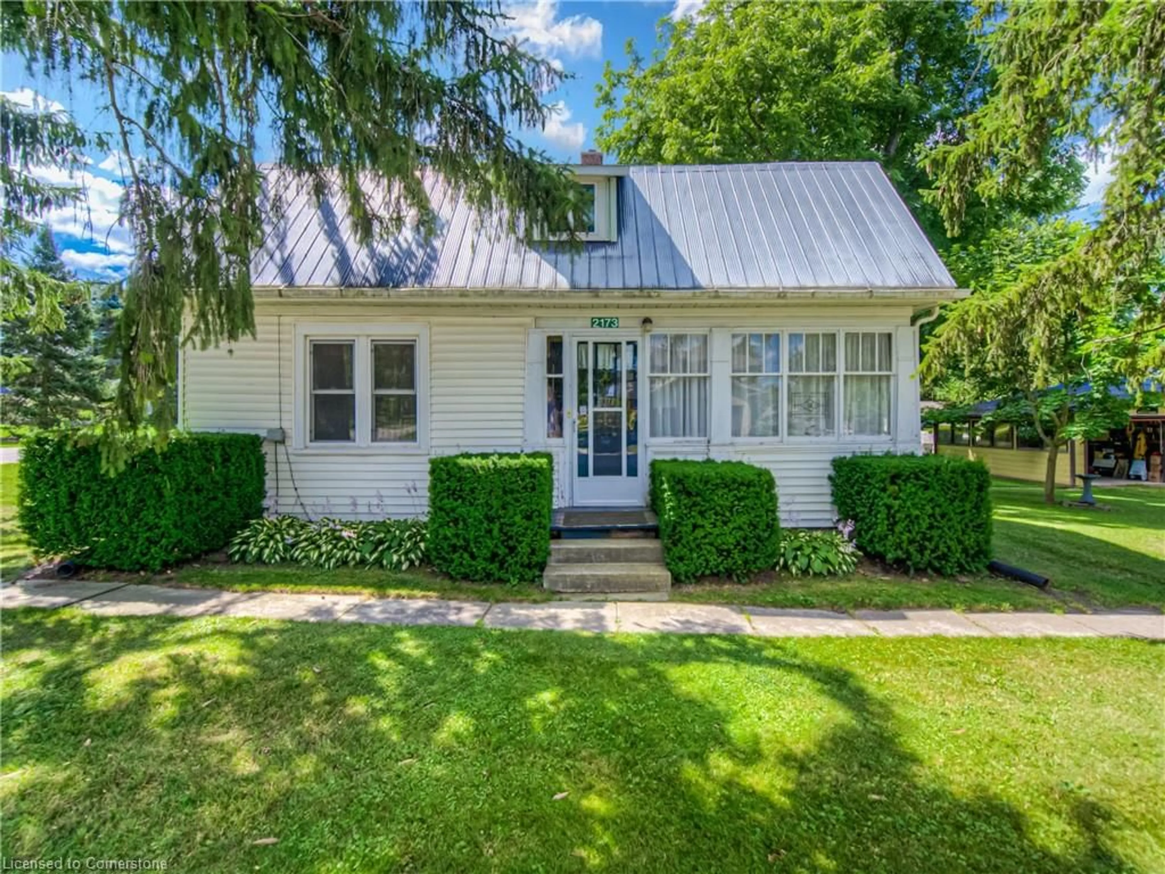 Home with vinyl exterior material, street for 2173 Andrew St St, Shakespeare Ontario N0B 2P0
