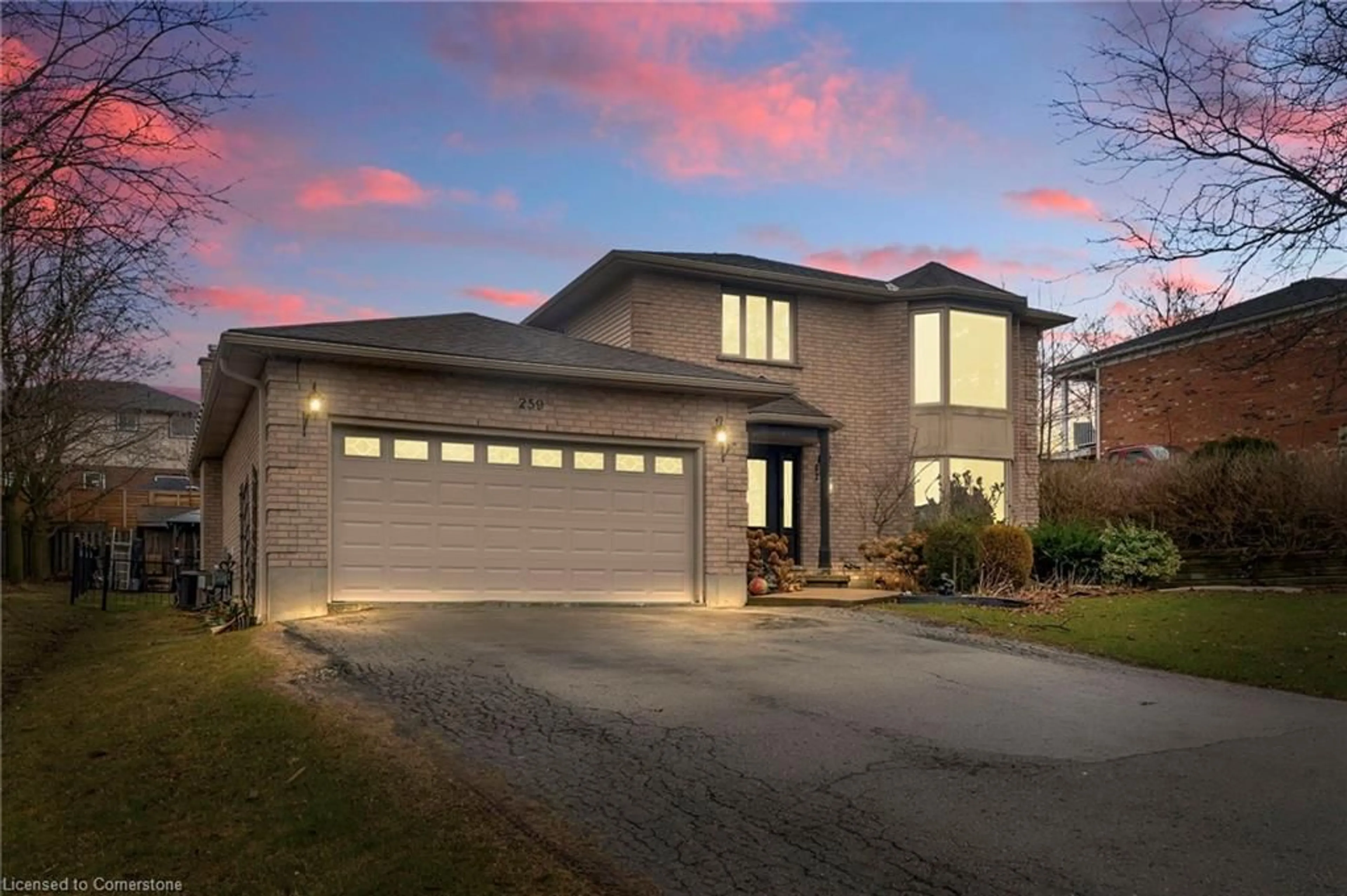 Home with vinyl exterior material, street for 259 Haddington St, Caledonia Ontario N3W 1G1
