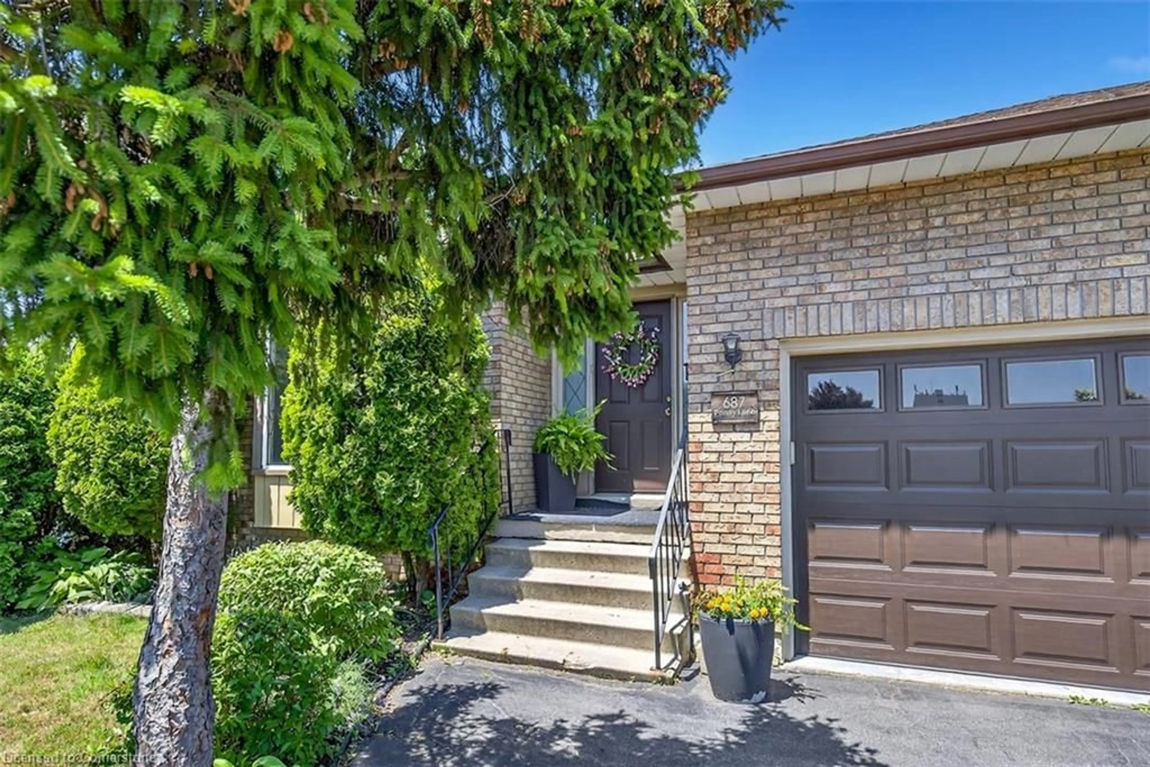 Unknown for 687 Penny Lane, Burlington Ontario L7T 4H9