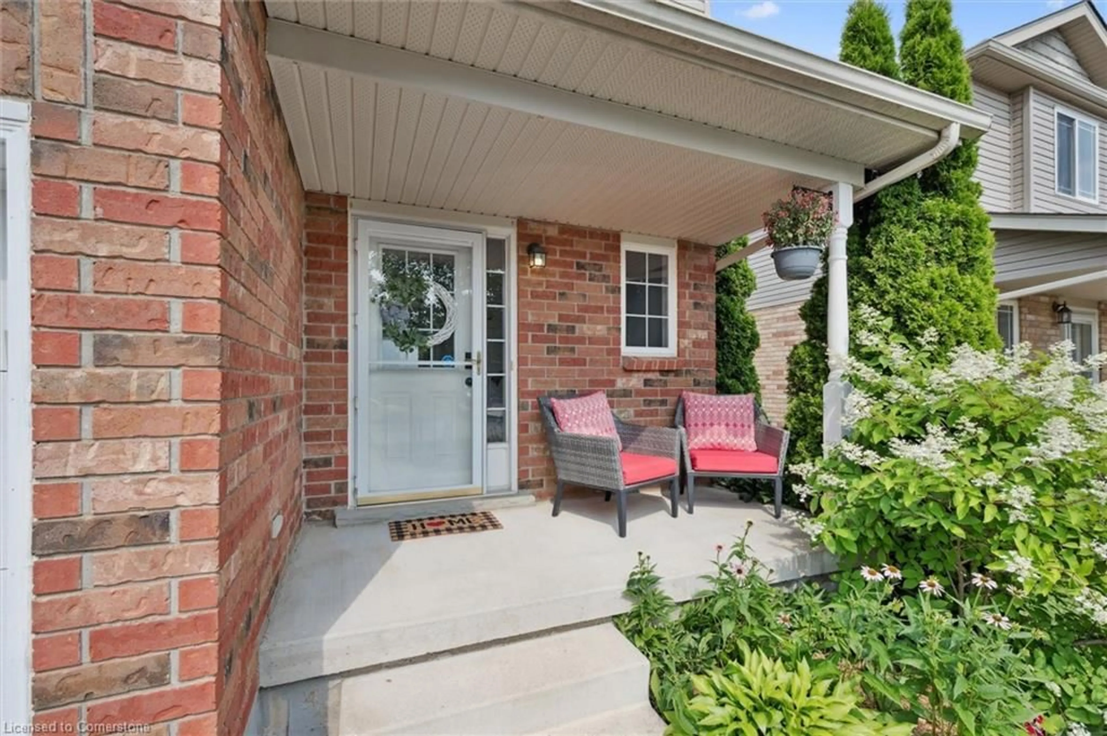 Patio, street for 212 Brenneman Dr, Baden Ontario N3A 4N2