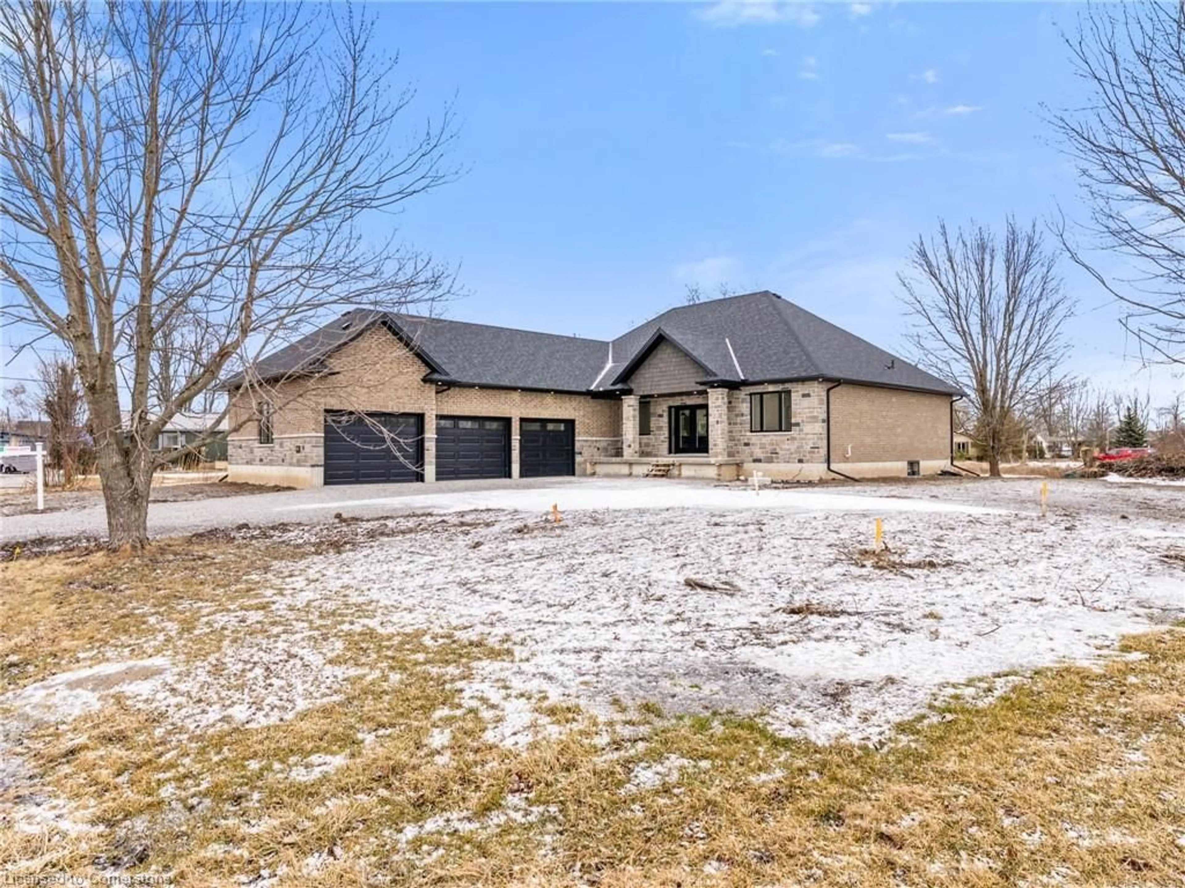 A pic from outside/outdoor area/front of a property/back of a property/a pic from drone, street for 804 South Coast Dr Dr, Peacock Point Ontario N0A 1L0