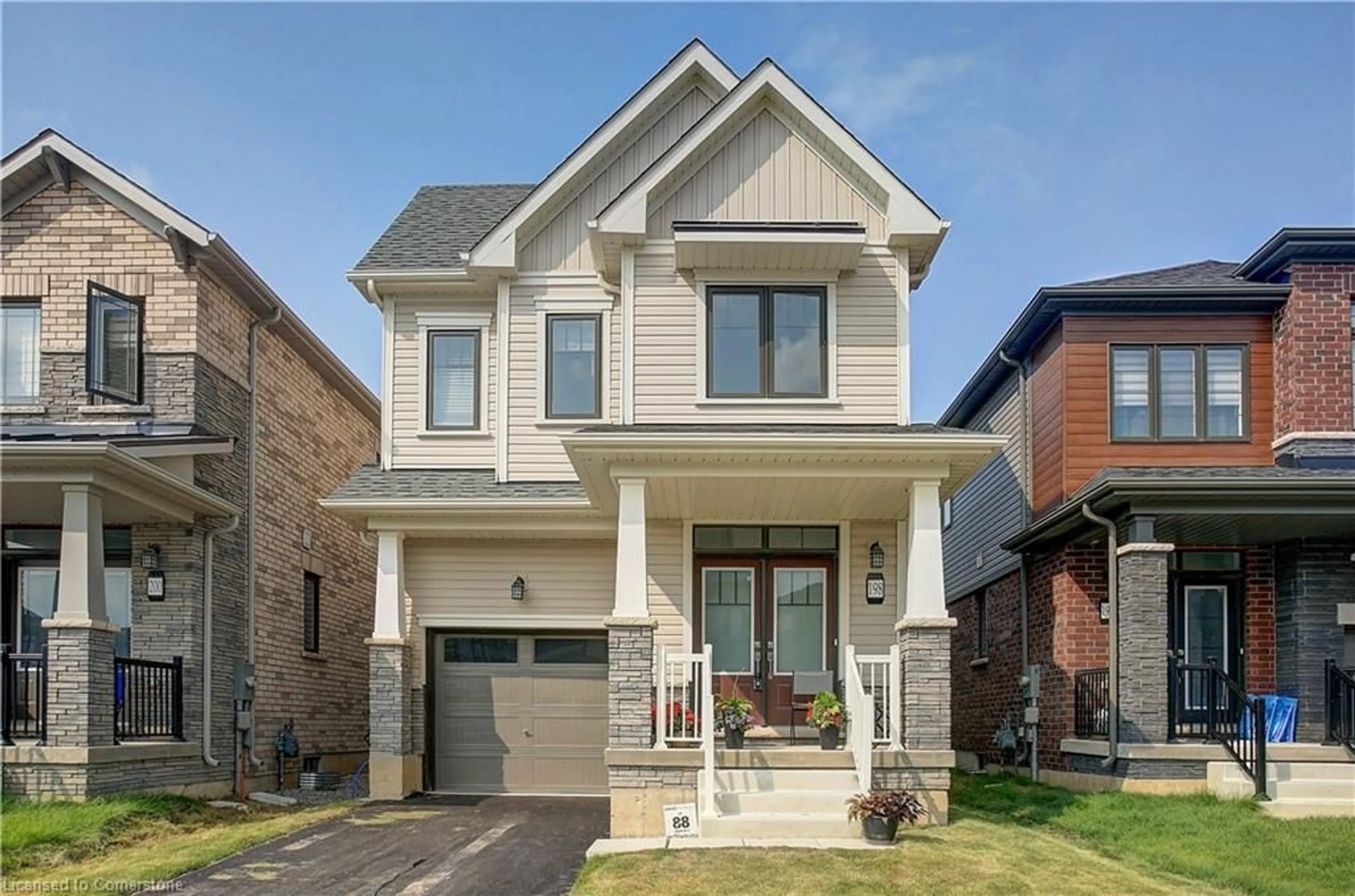 Home with brick exterior material, street for 198 Wilmot Rd, Brantford Ontario N3T 0W7