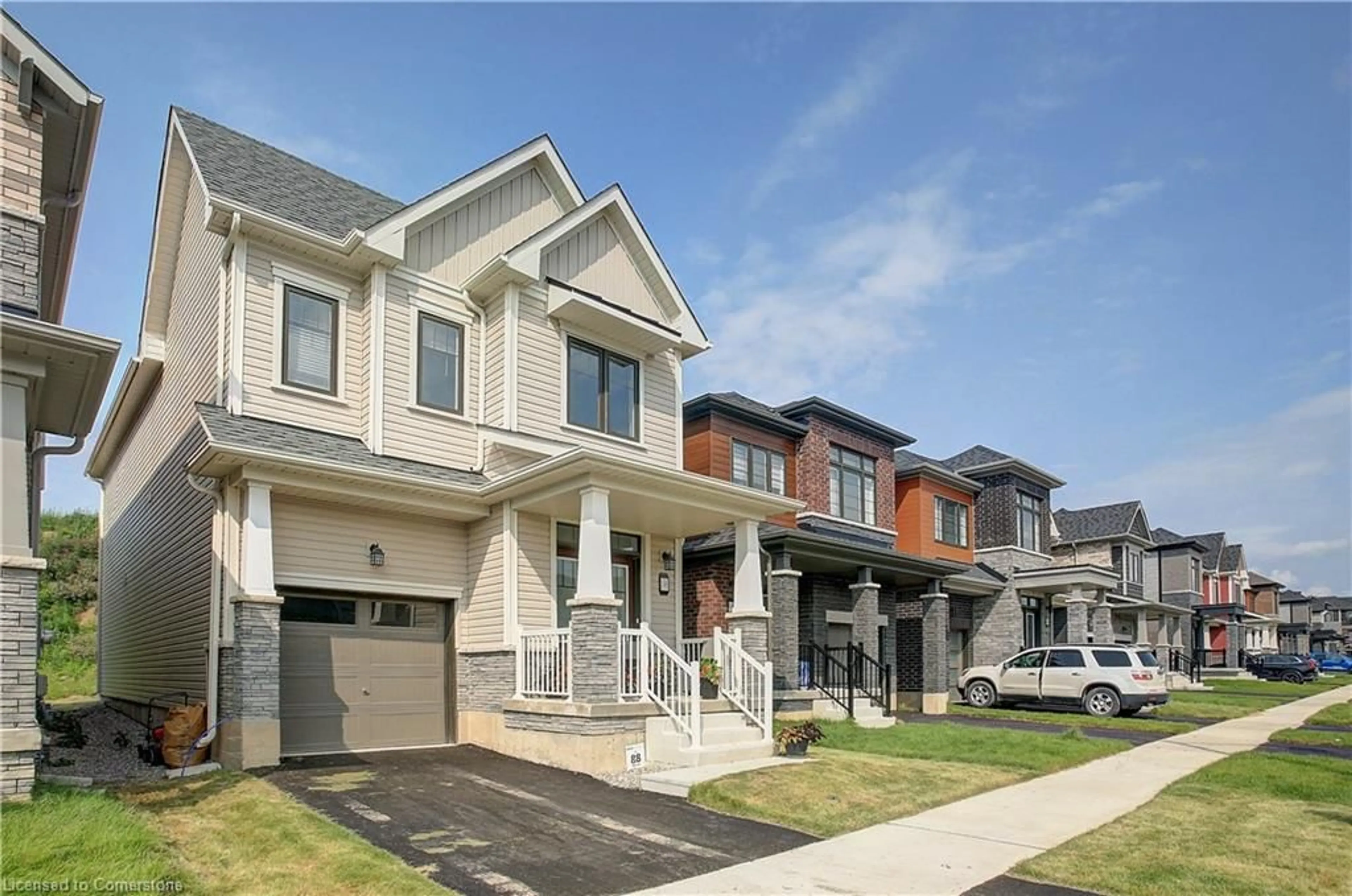 Home with brick exterior material, street for 198 Wilmot Rd, Brantford Ontario N3T 0W7