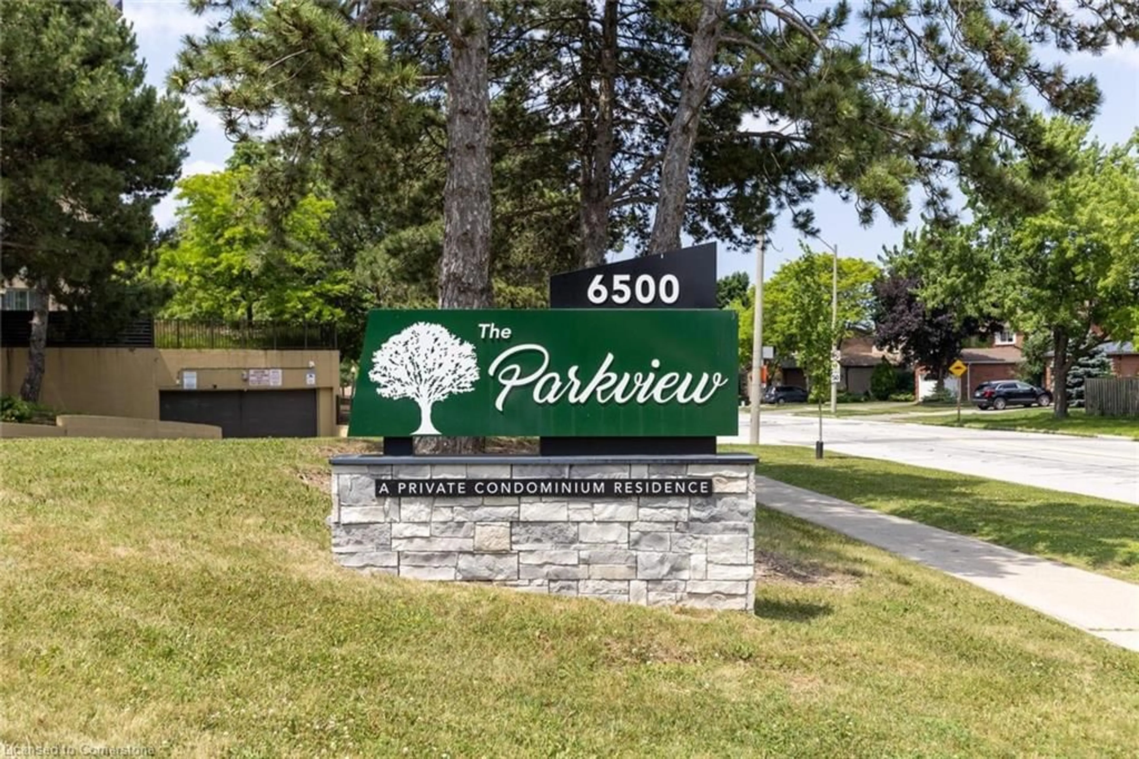 Parking for 6500 Montevideo Rd #201, Mississauga Ontario L5N 3T6