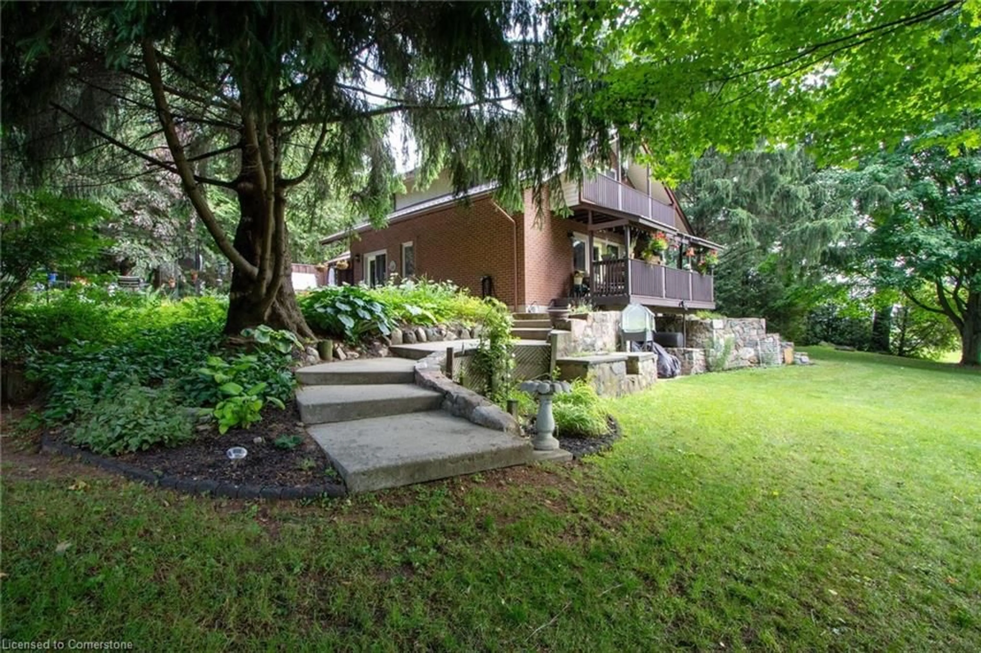 Patio, street for 923382 Road 92, Lakeside Ontario N0M 2G0