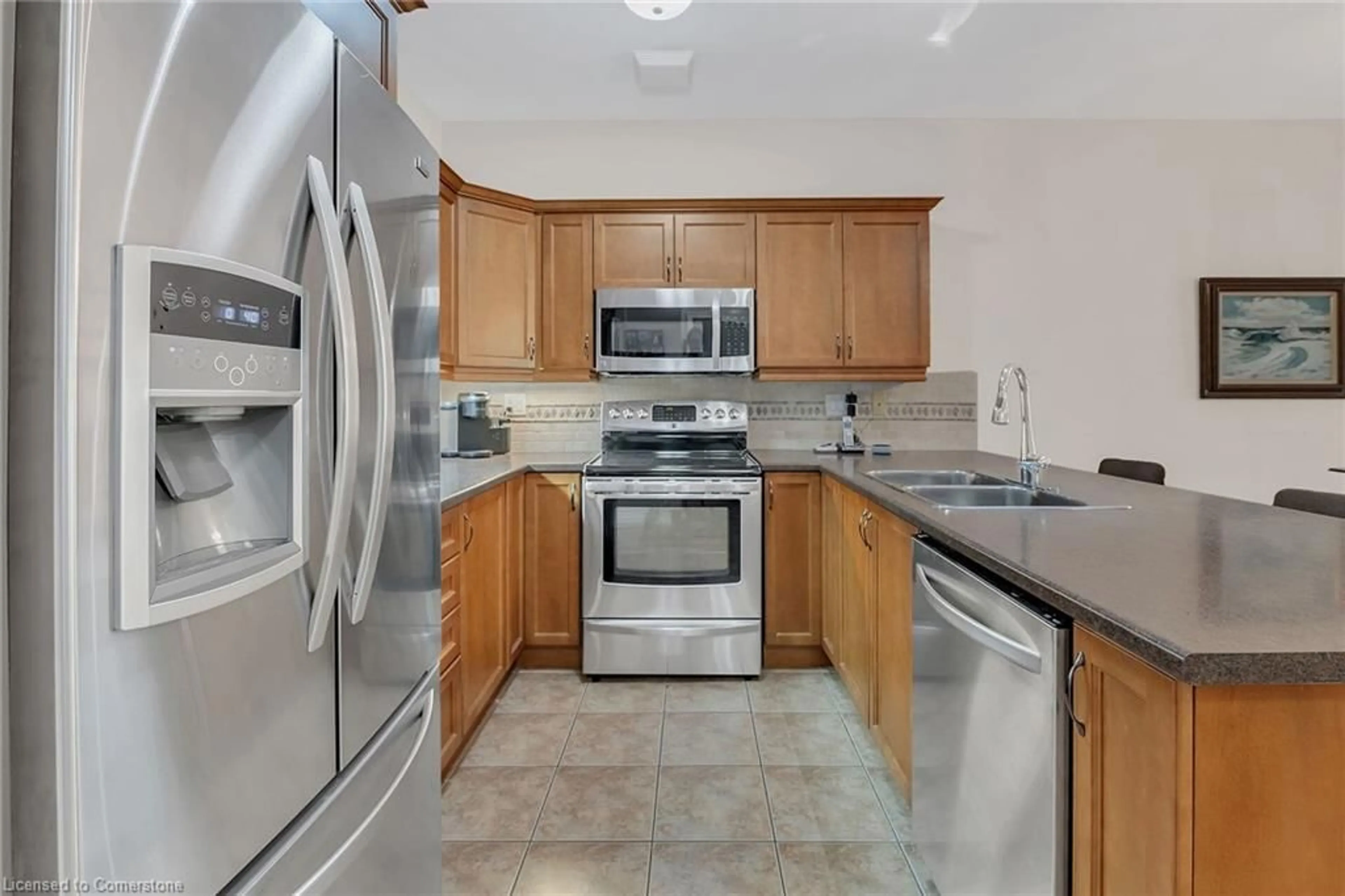 Standard kitchen, ceramic/tile floor for 64 Oakhampton Trail, Glanbrook Ontario L9B 0B8