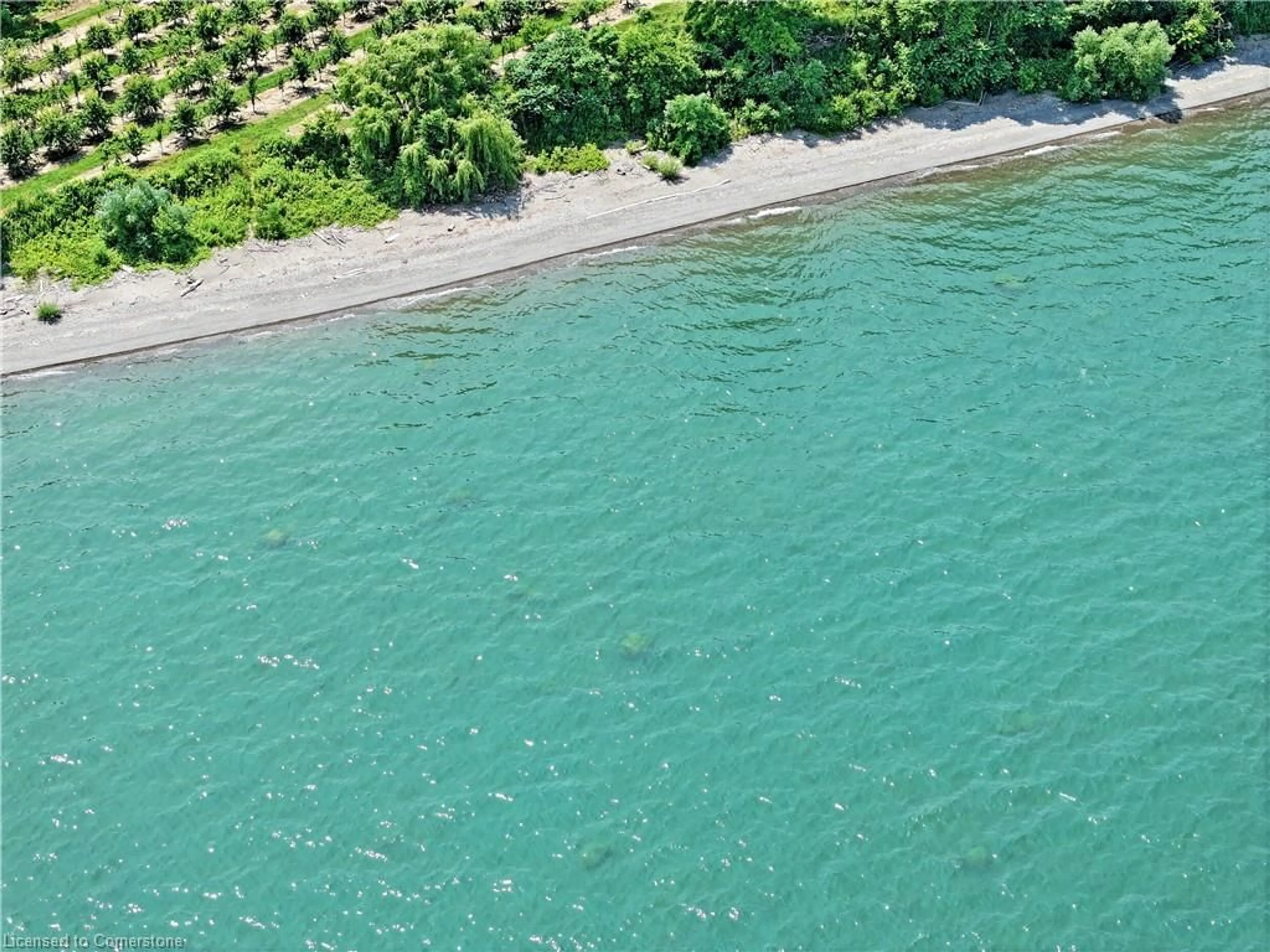 A pic from outside/outdoor area/front of a property/back of a property/a pic from drone, water/lake/river/ocean view for 4916 Thirty Rd, Beamsville Ontario L3J 1W2