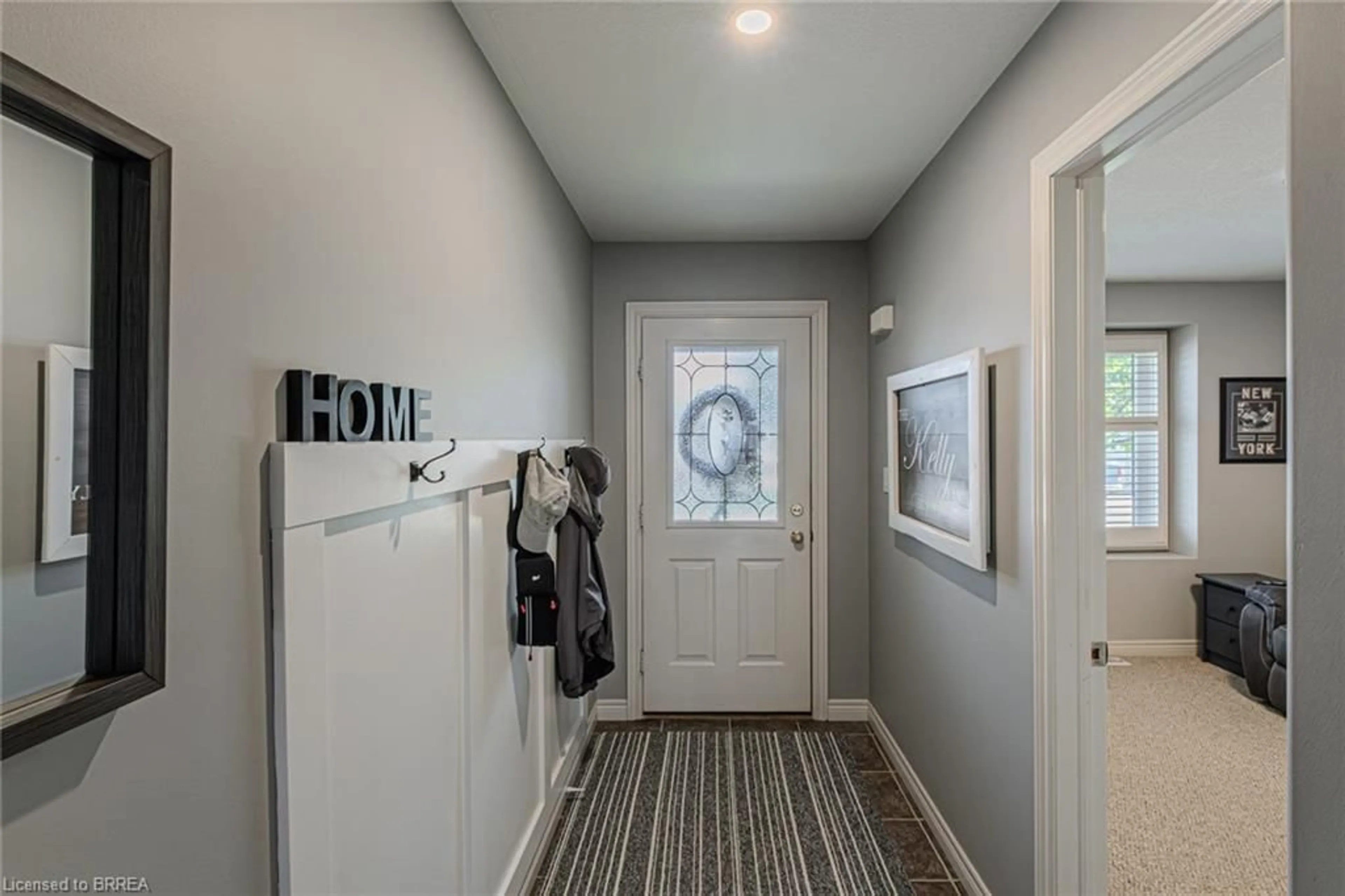 Indoor entryway for 385 Park Rd #16, Brantford Ontario N3R 0A1