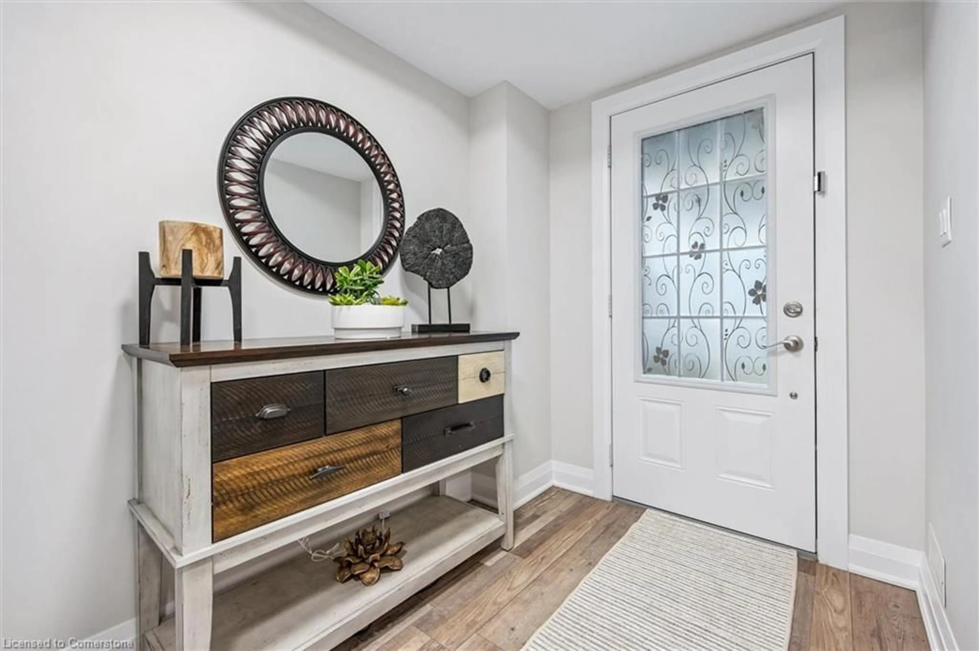 Indoor entryway for 97 South Creek Dr, Kitchener Ontario N2P 0H2