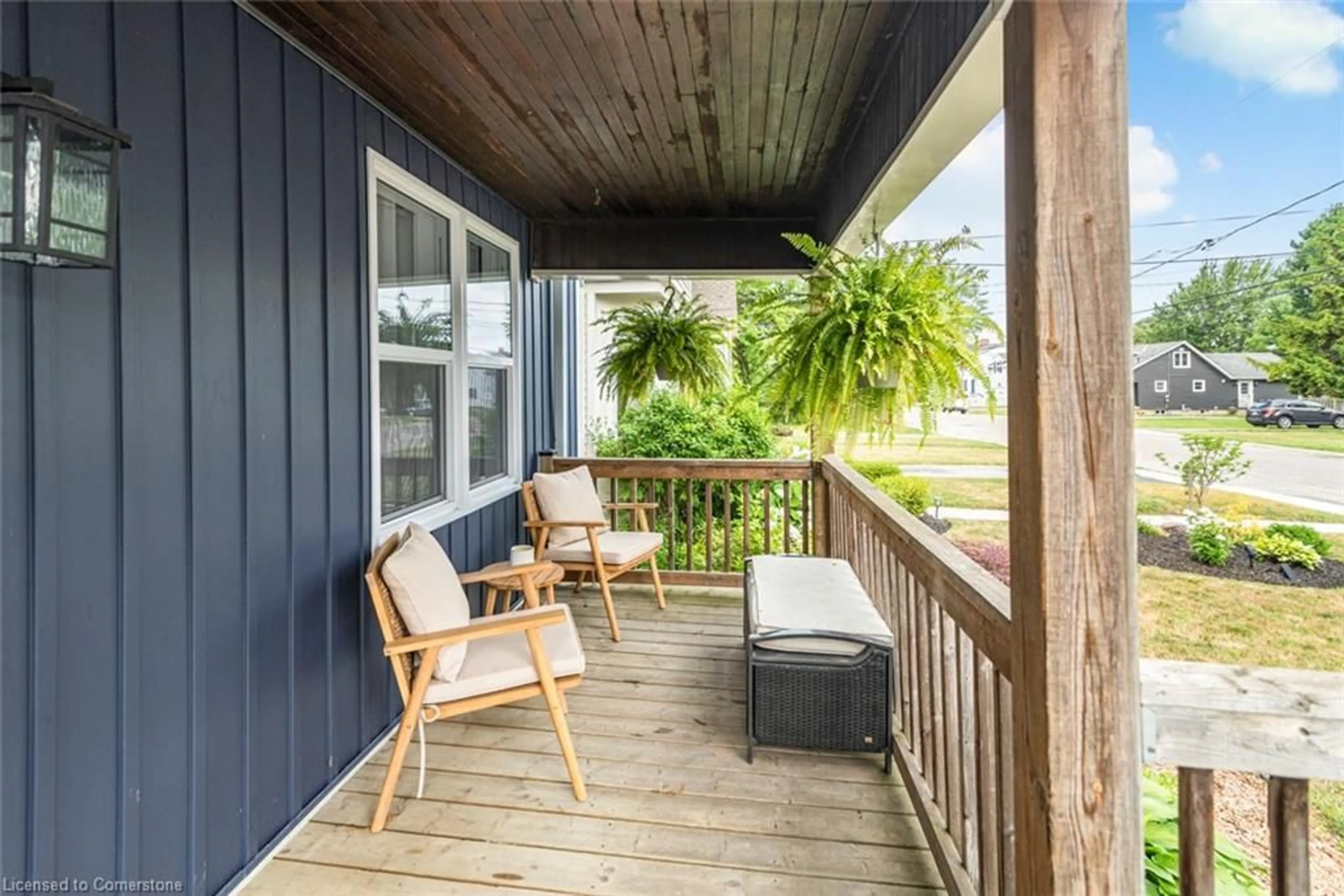 Patio, water/lake/river/ocean view for 126 Cross St, Dunnville Ontario N1A 1B8