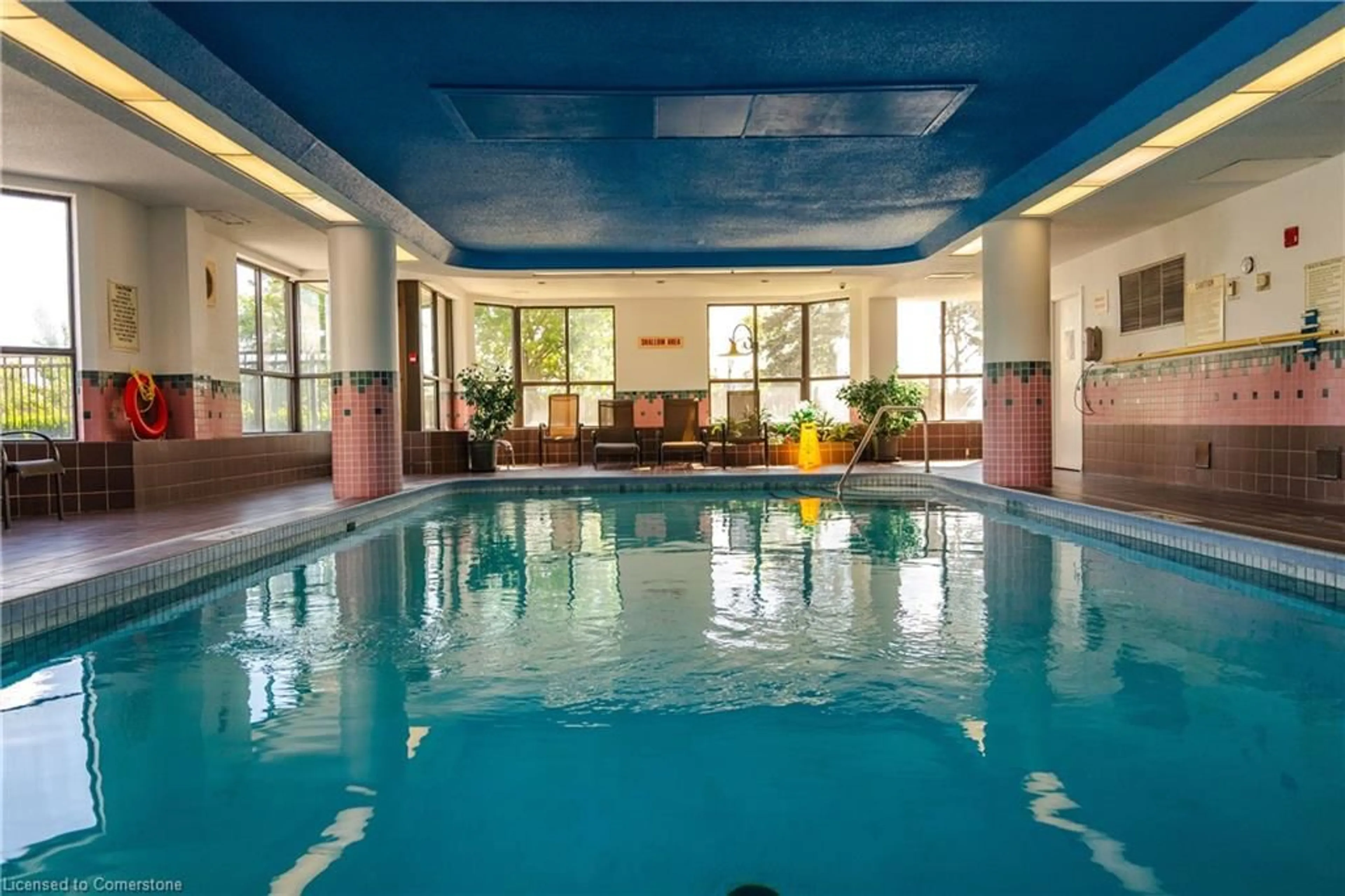 Pool for 1155 Bough Beeches Blvd, Mississauga Ontario L4W 4N2