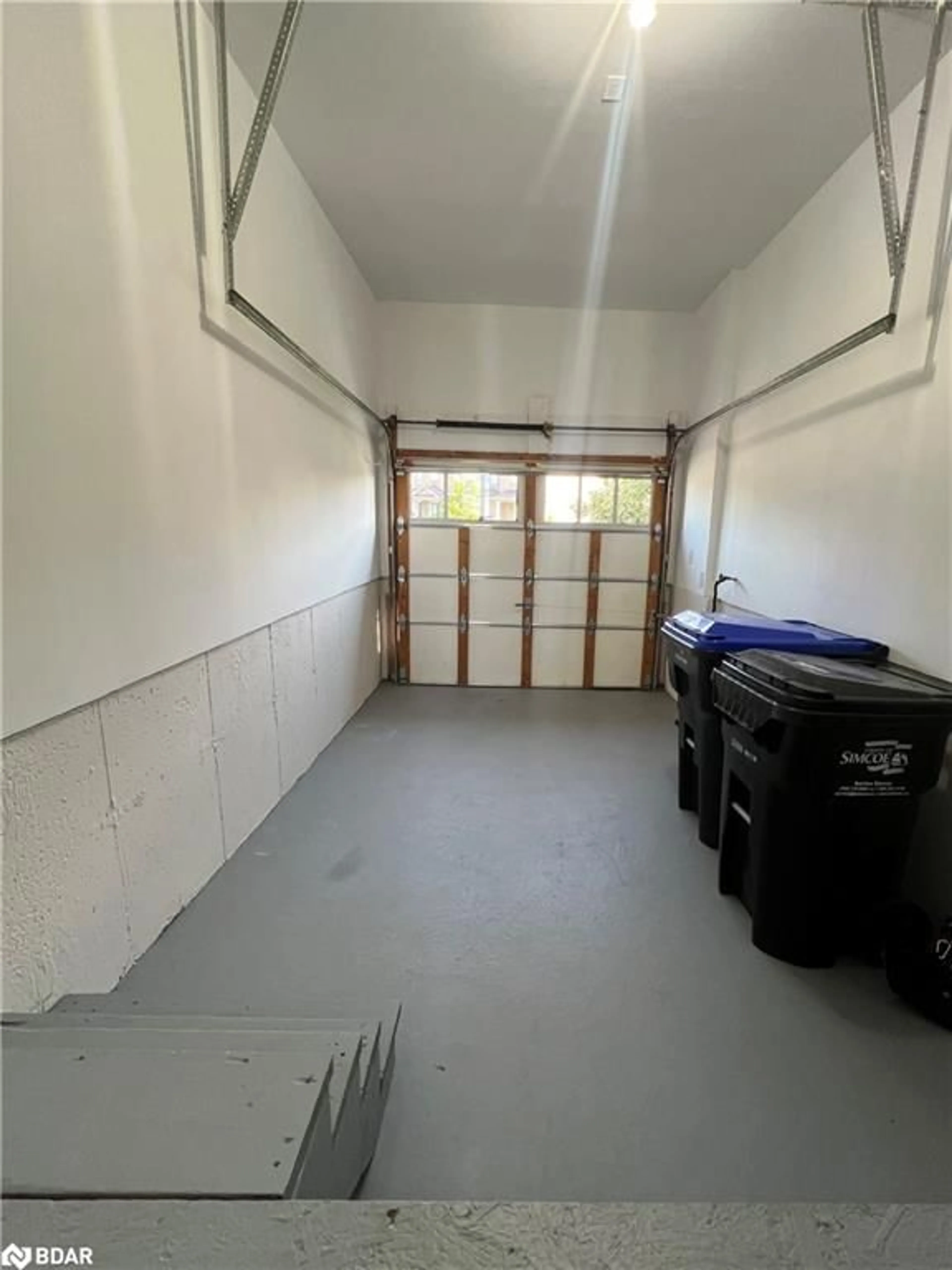 A pic of a room for 16 Admiral Cres, Angus Ontario L0M 1B4