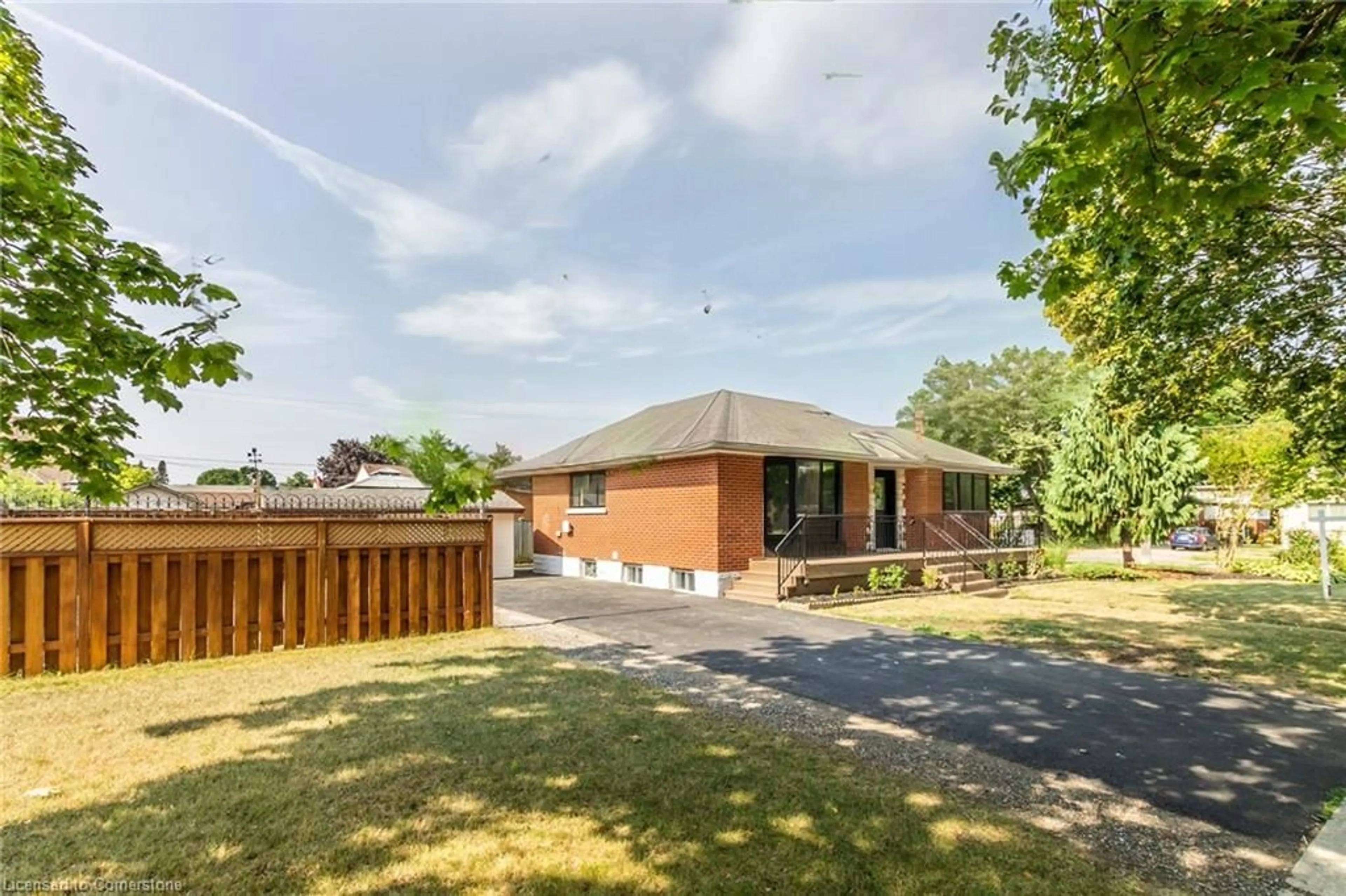 Home with brick exterior material, building for 259 Greenfield Ave, Kitchener Ontario N2C 1C8