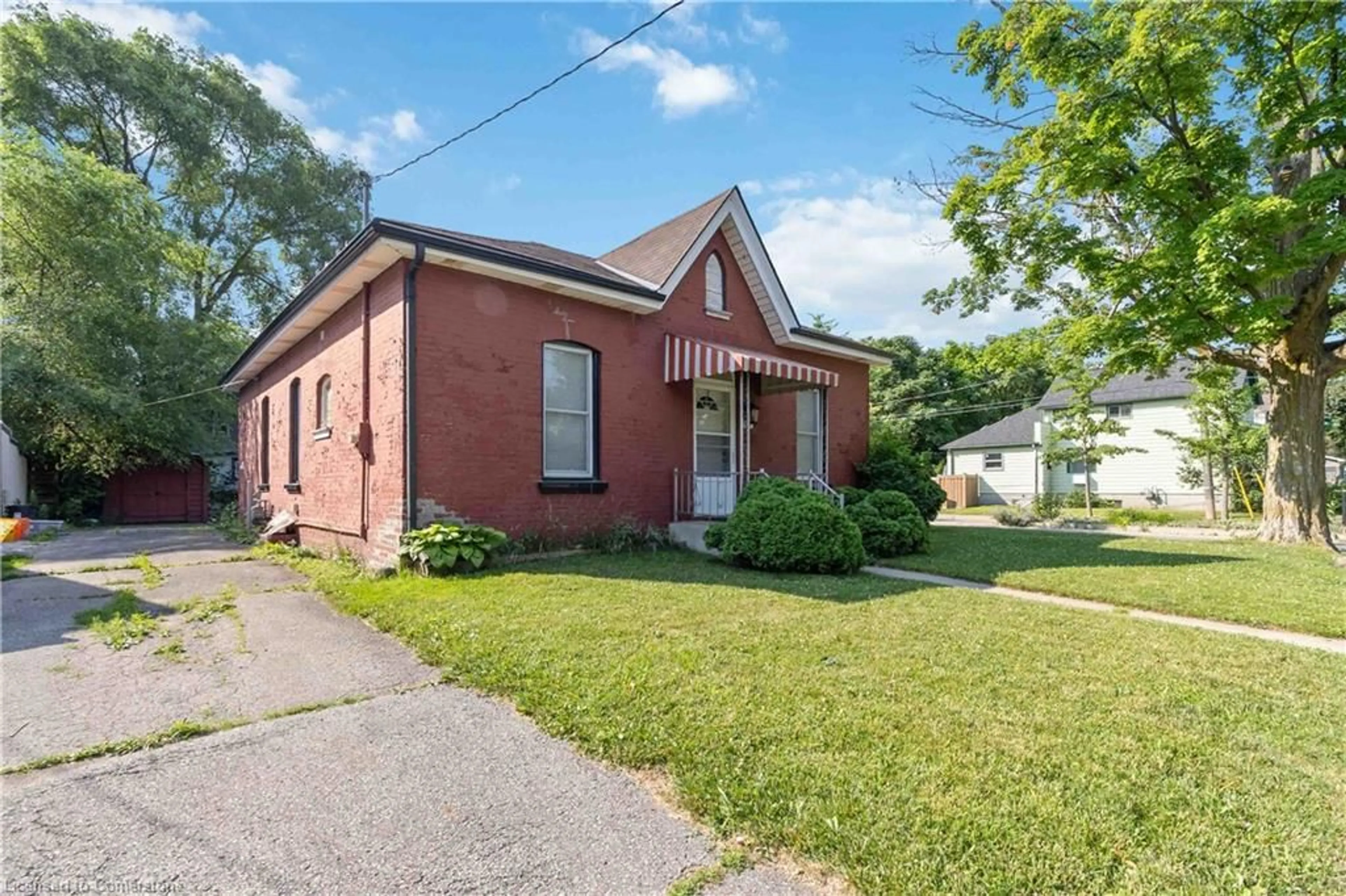 Home with brick exterior material, street for 68 Sherwood Dr, Brantford Ontario N3T 1N5