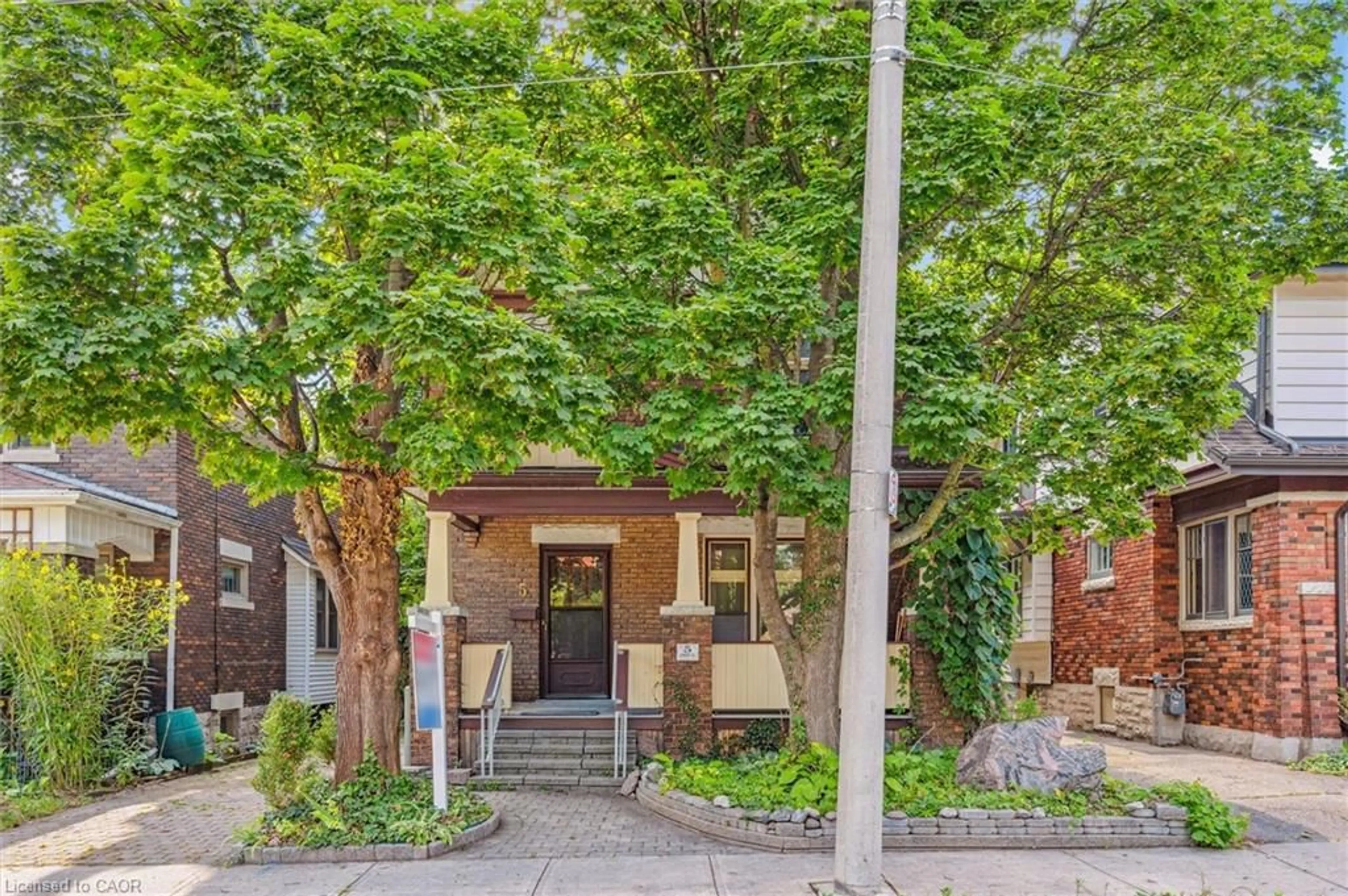Unknown for 5 Dekay St, Kitchener Ontario N2H 3T1