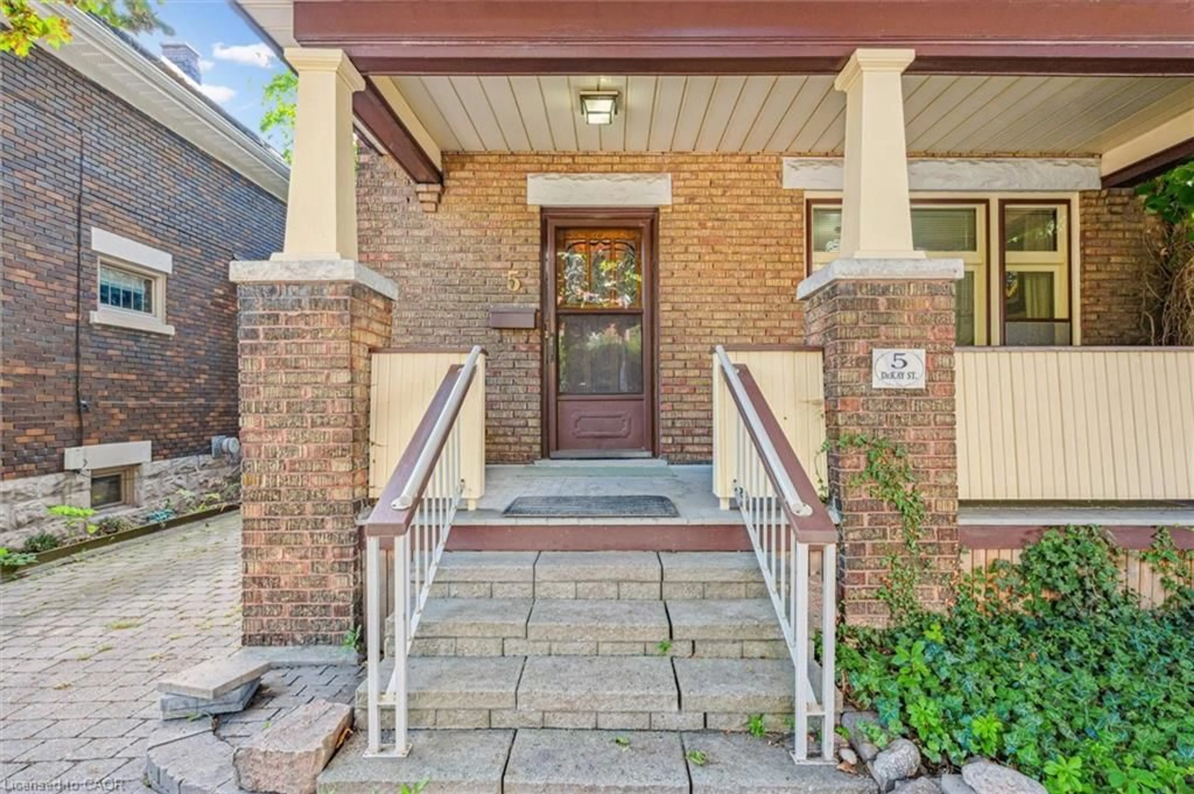 Unknown for 5 Dekay St, Kitchener Ontario N2H 3T1