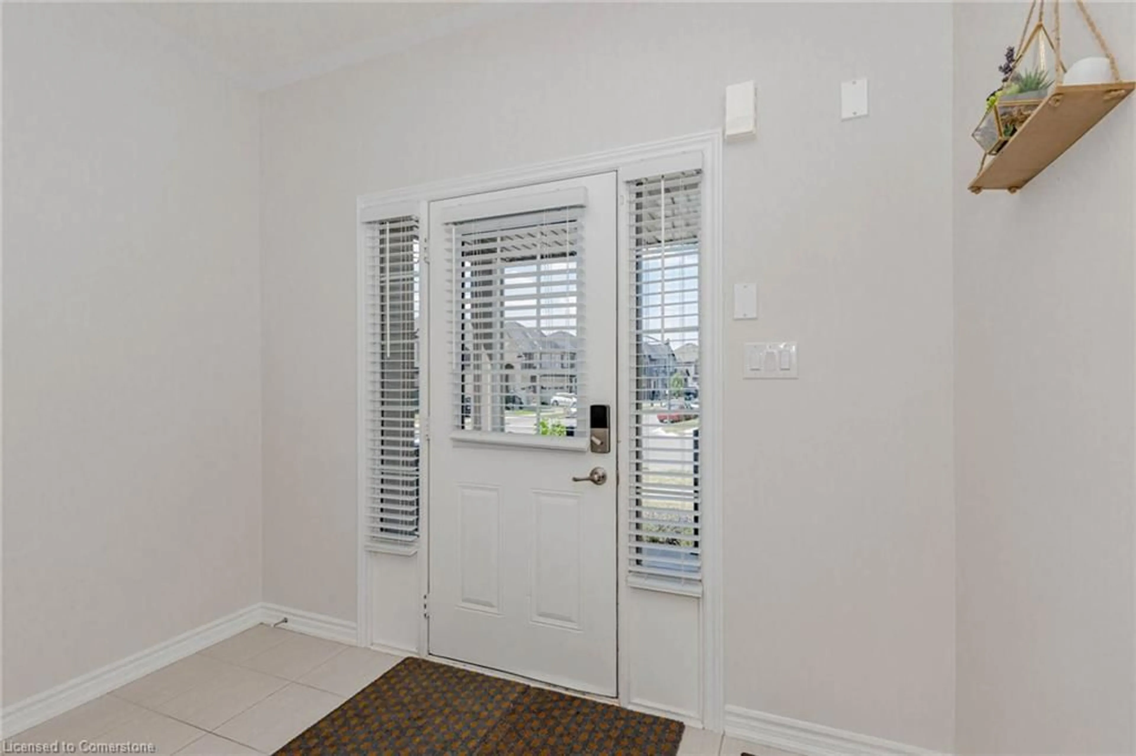 Indoor entryway for 171 Bilanski Farm Rd, Brantford Ontario N3S 0J4