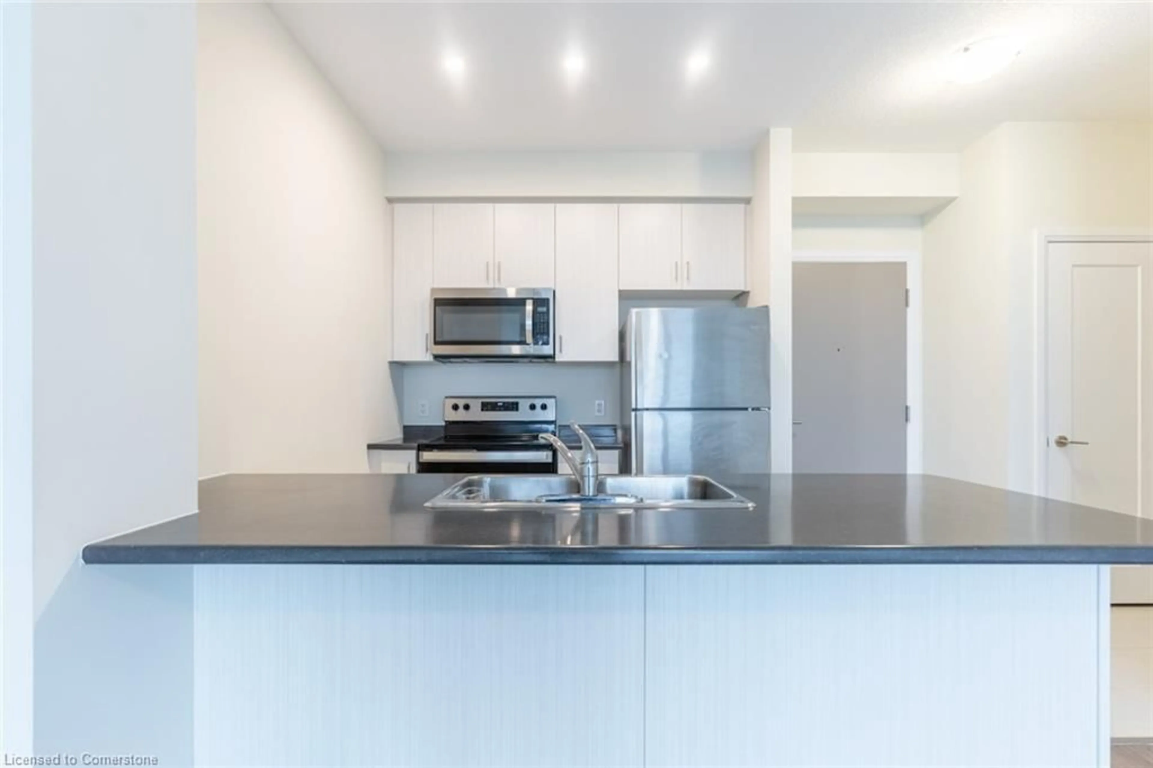Standard kitchen, unknown for 16 Concord Pl #513, Grimsby Ontario L3M 0J1