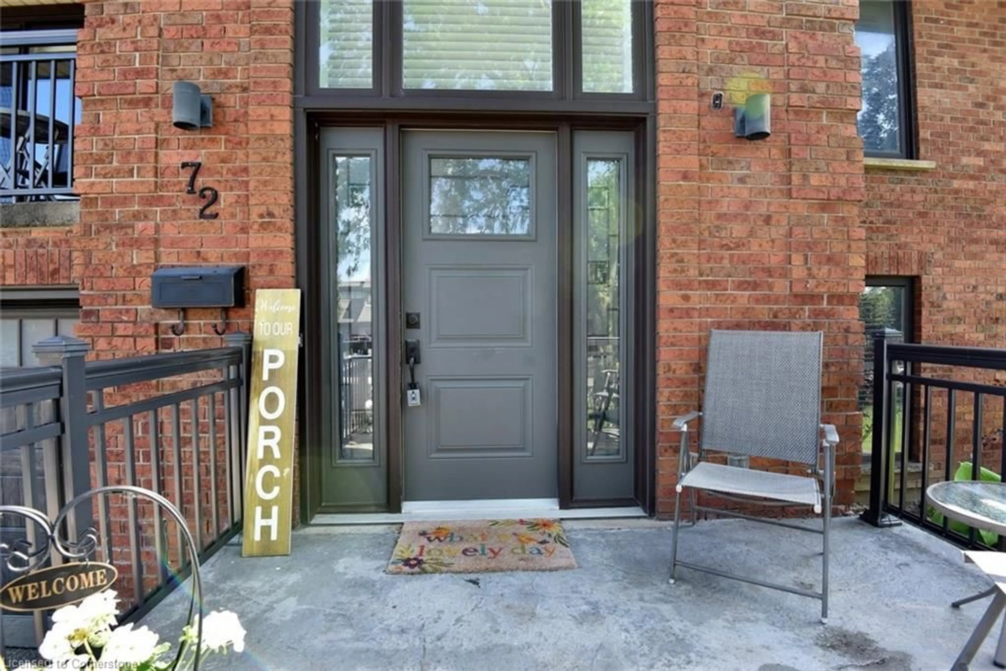 Indoor entryway for 72 Maple Dr, Stoney Creek Ontario L8G 3C2