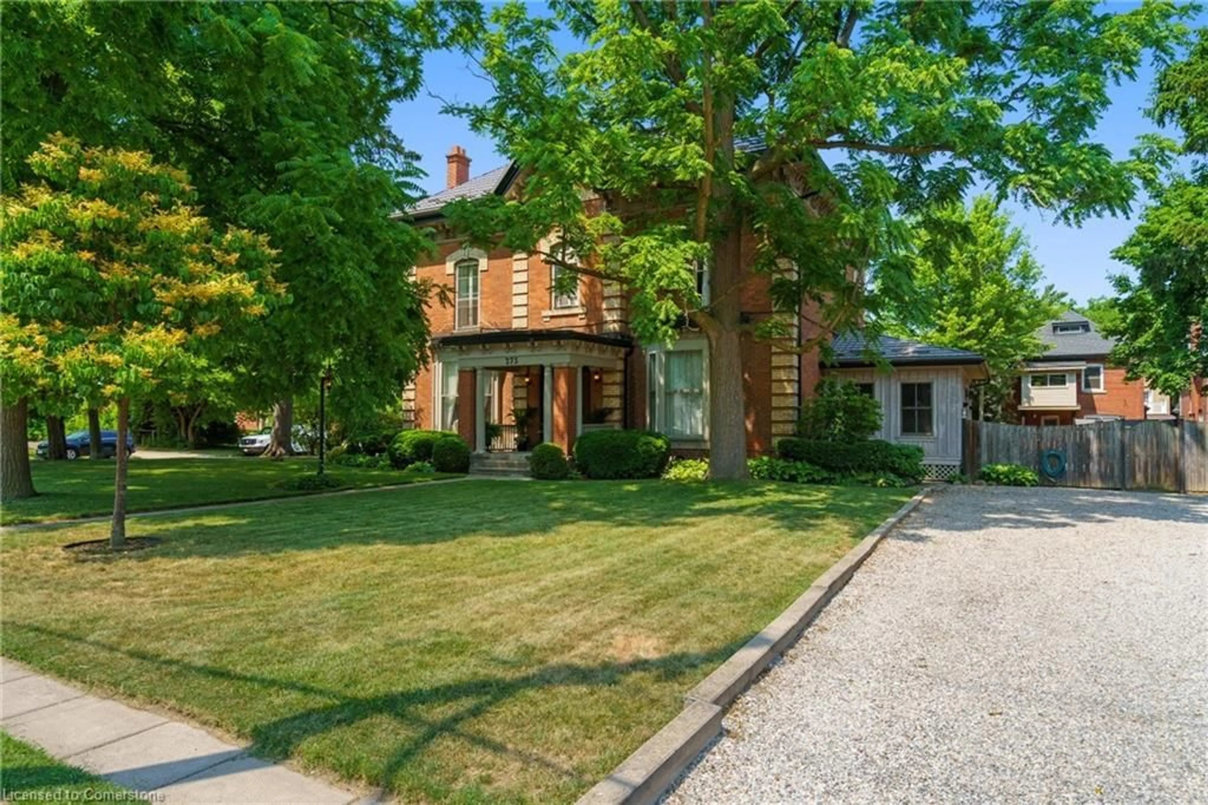 Home with brick exterior material, street for 275 Cumberland Ave, Hamilton Ontario L8M 2A3