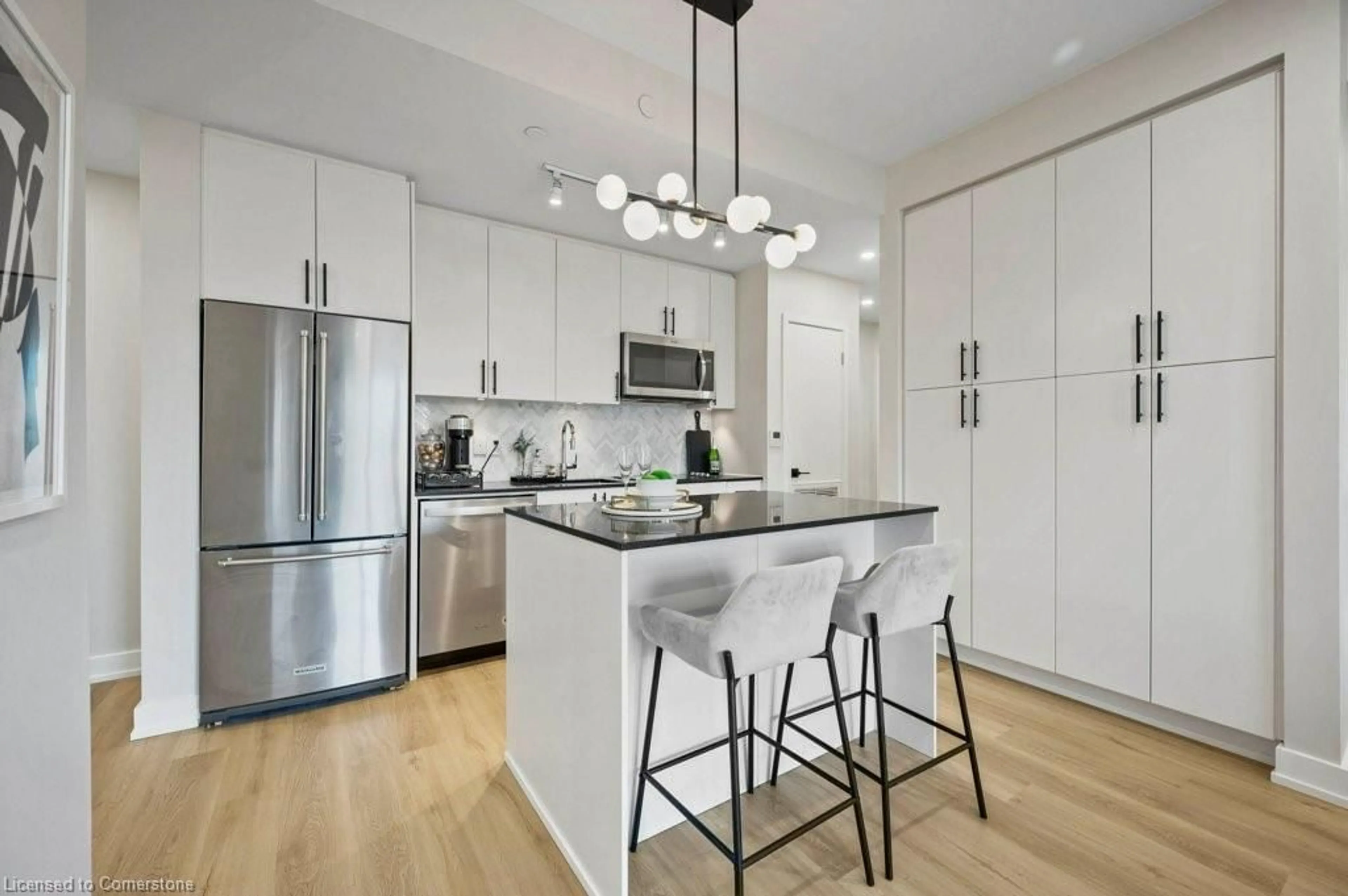 Unknown for 168 Sabina Dr #118, Oakville Ontario L6H 0W5