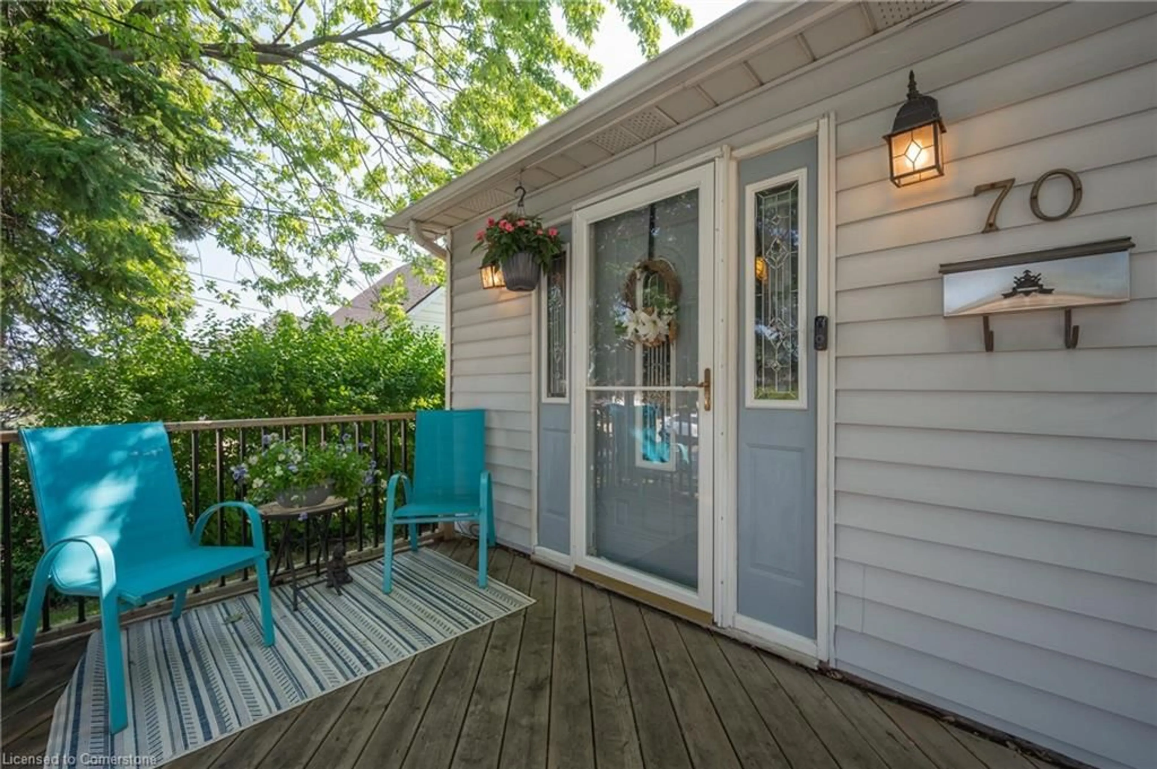 Patio, street for 70 Worsley Rd, Stoney Creek Ontario L8E 2G3