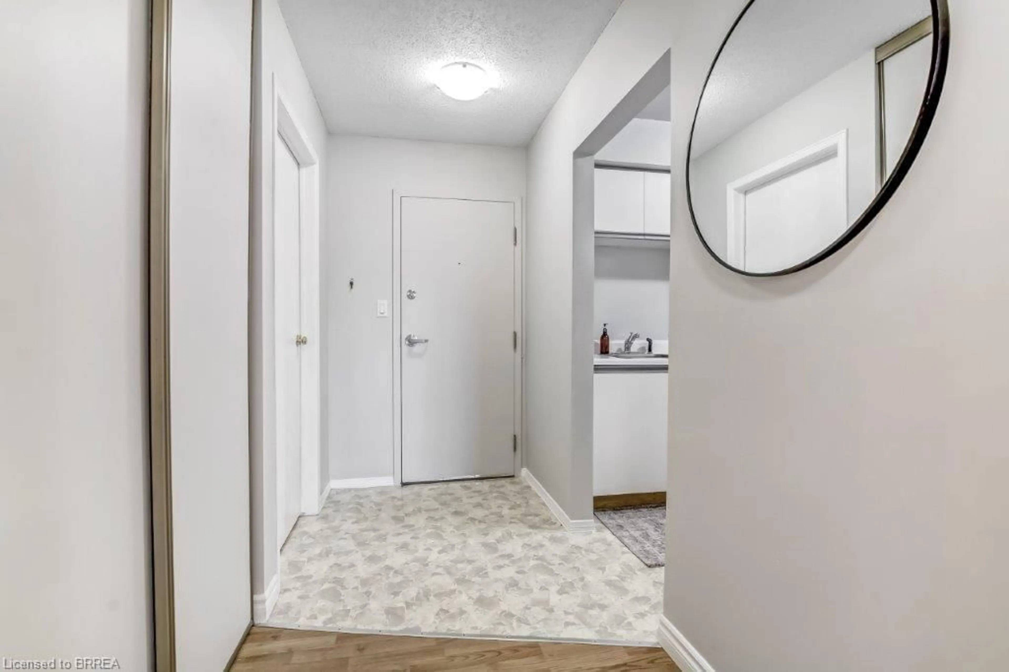 Indoor entryway for 60 Donly Dr #209, Simcoe Ontario N3Y 5K3