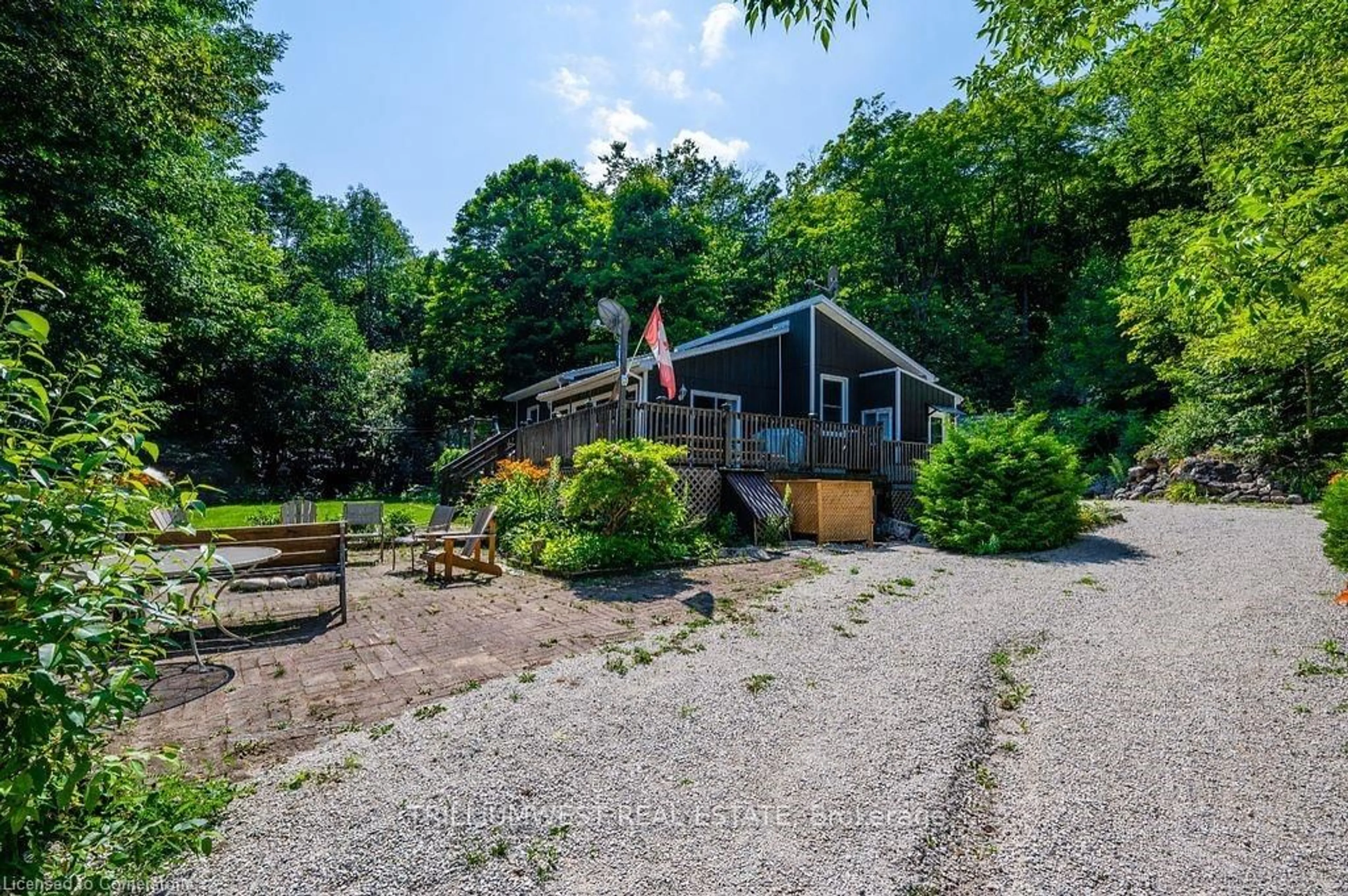 A pic from outside/outdoor area/front of a property/back of a property/a pic from drone, unknown for 11 14th Ave, South Bruce Peninsula Ontario N0H 2T0