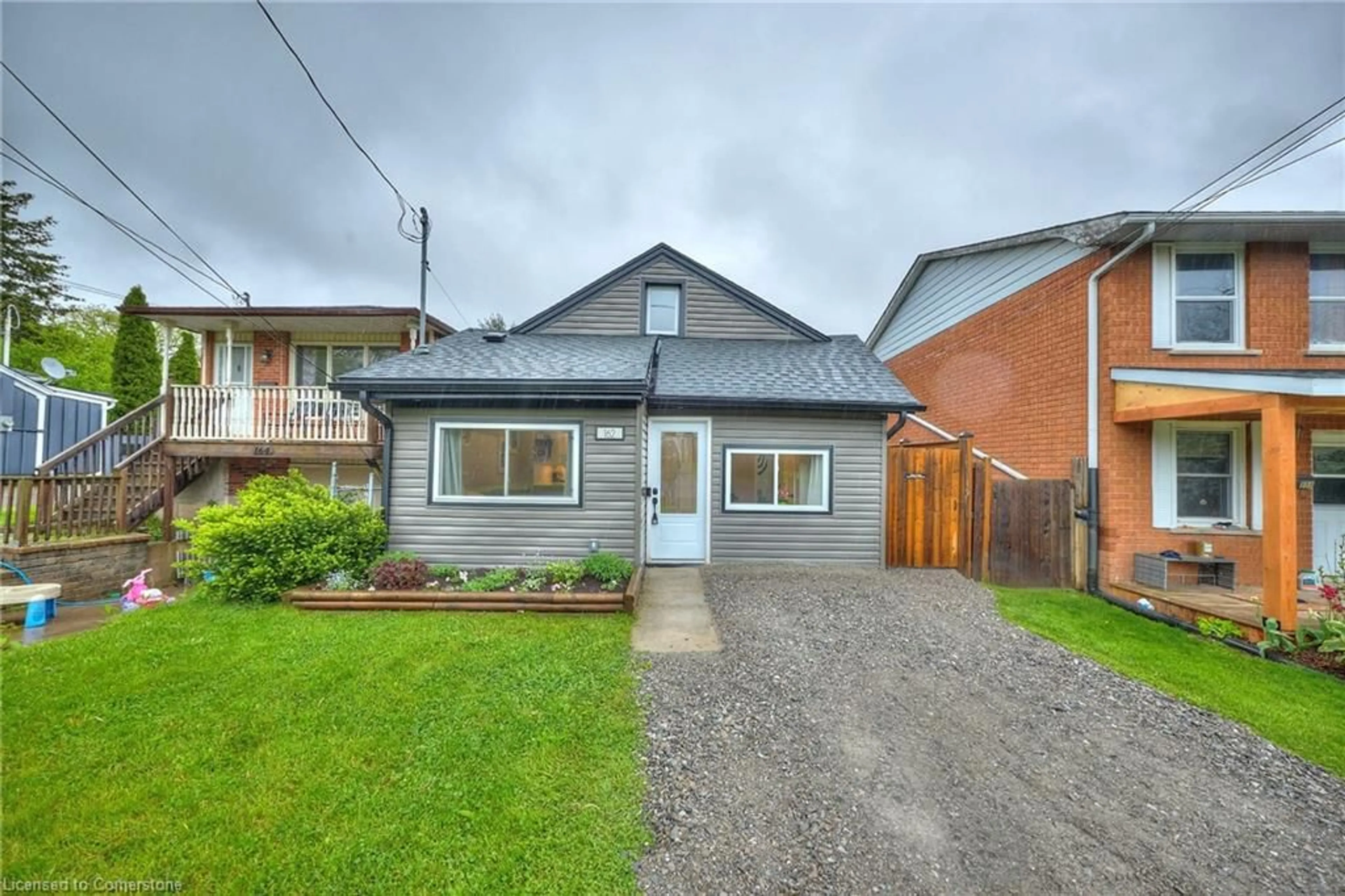 Home with brick exterior material, street for 162 Dufferin Ave, Smithville Ontario L0R 2A0