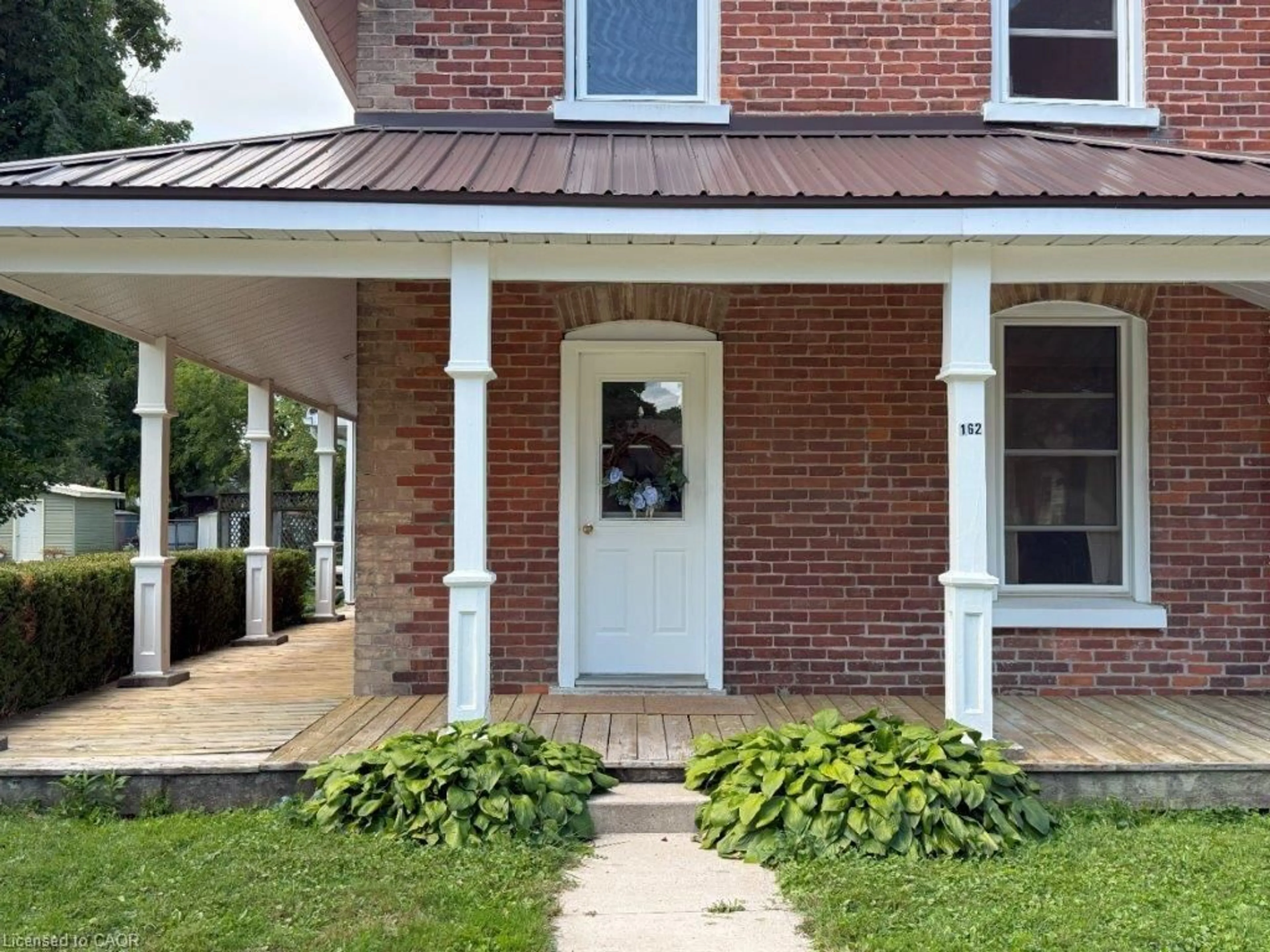 Home with brick exterior material, street for 162 Wellington St, Waterford Ontario N0E 1Y0