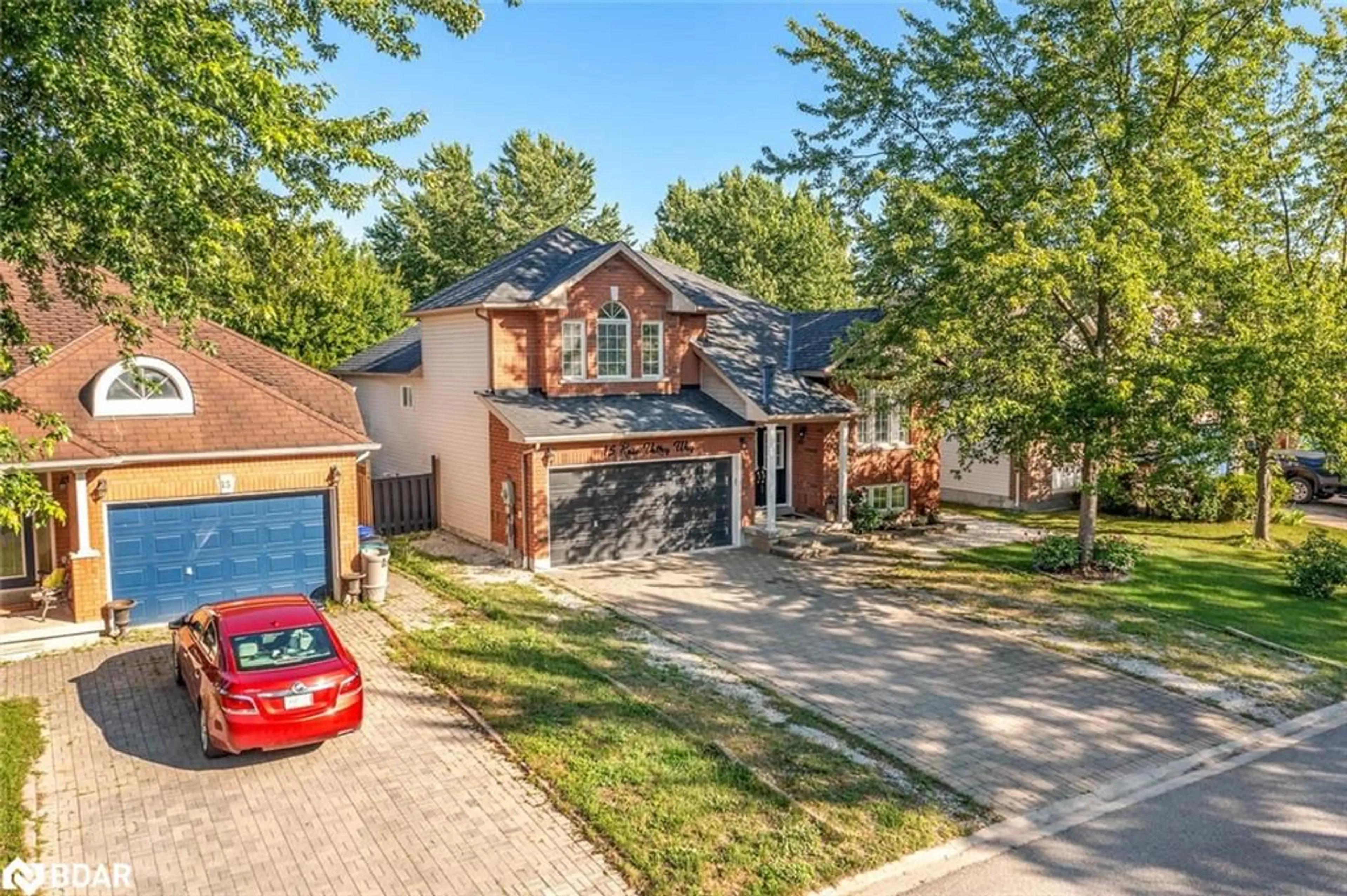 A pic from outside/outdoor area/front of a property/back of a property/a pic from drone, street for 15 Rose Valley Way, Simcoe Ontario L9Z 3C5
